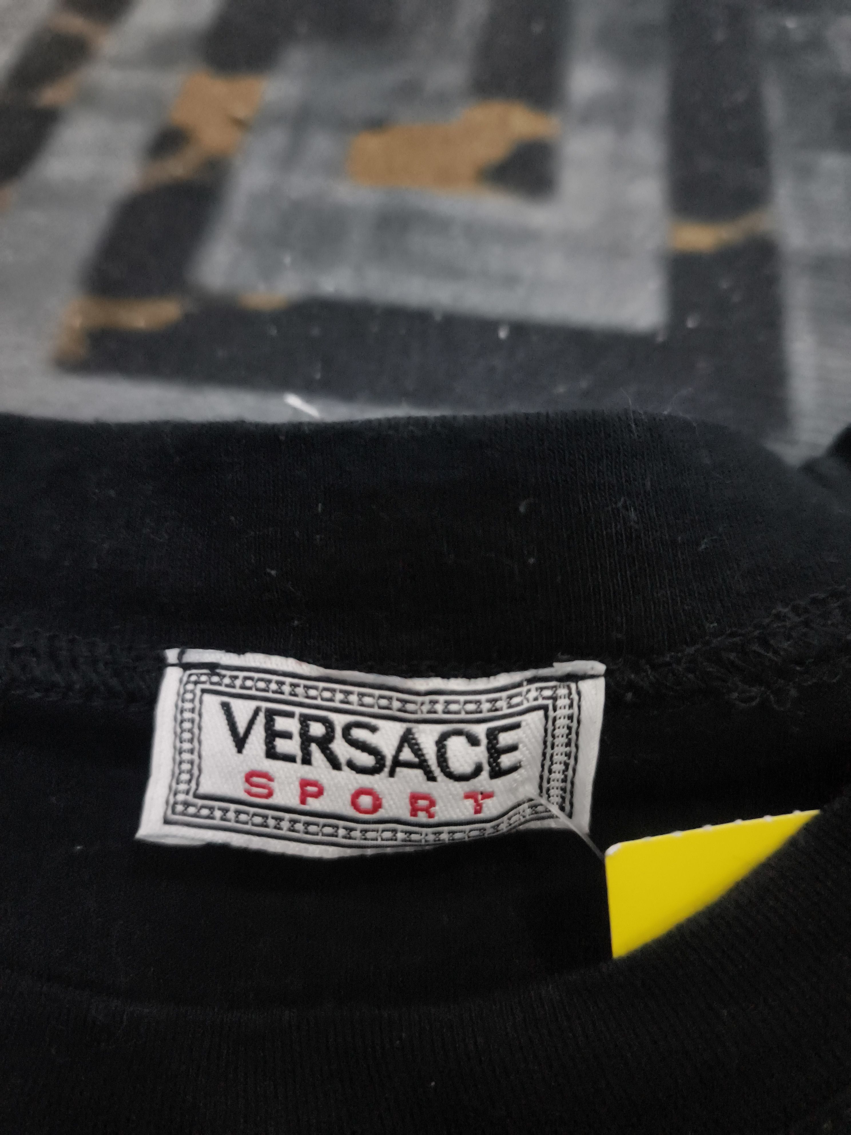 Versace VINTAGE VERSACE SPORTS T SHIRT Size US L / EU 52-54 / 3 - 4 Thumbnail