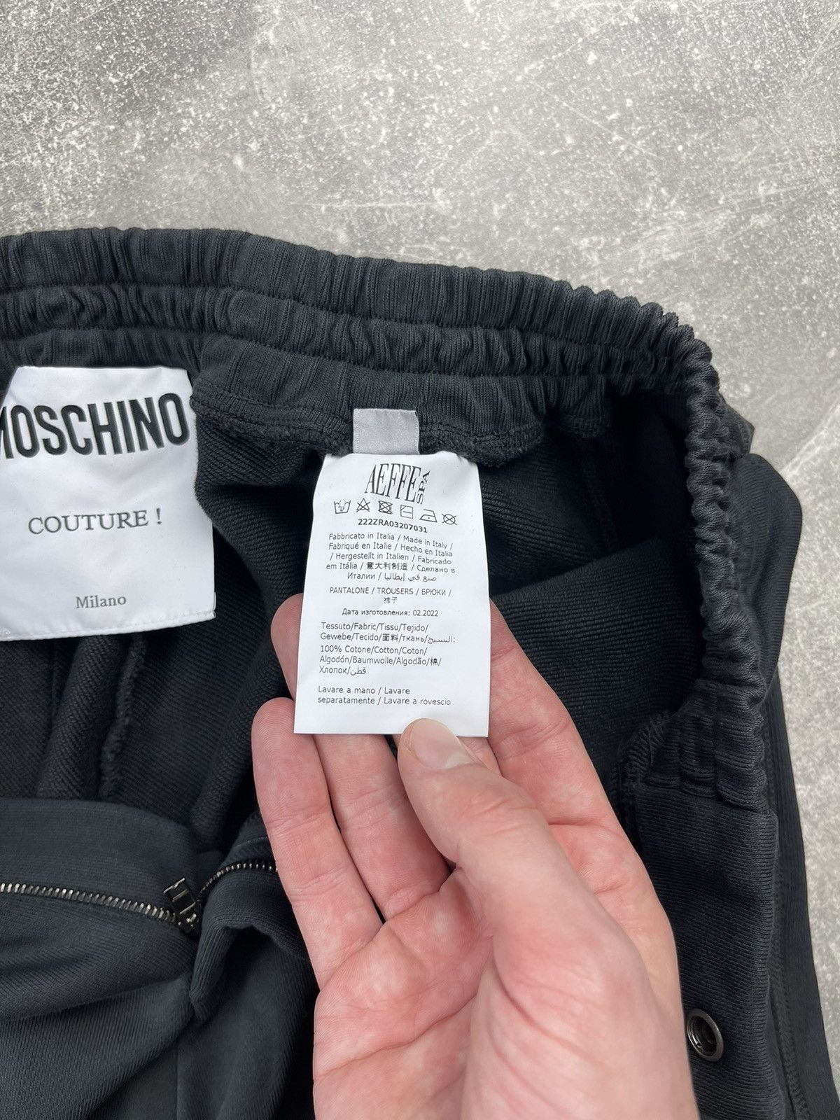 Moschino Moschino Couture Black Logo Jogger Pants Relaxed Tapered Fit Size US 32 / EU 48 - 13 Thumbnail