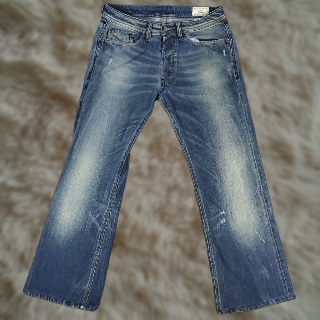 Diesel Diesel Jeans Mens 32x28 Blue Relaxed Fit Bootcut Denim Pants Size US 32 / EU 48 - 1 Thumbnail