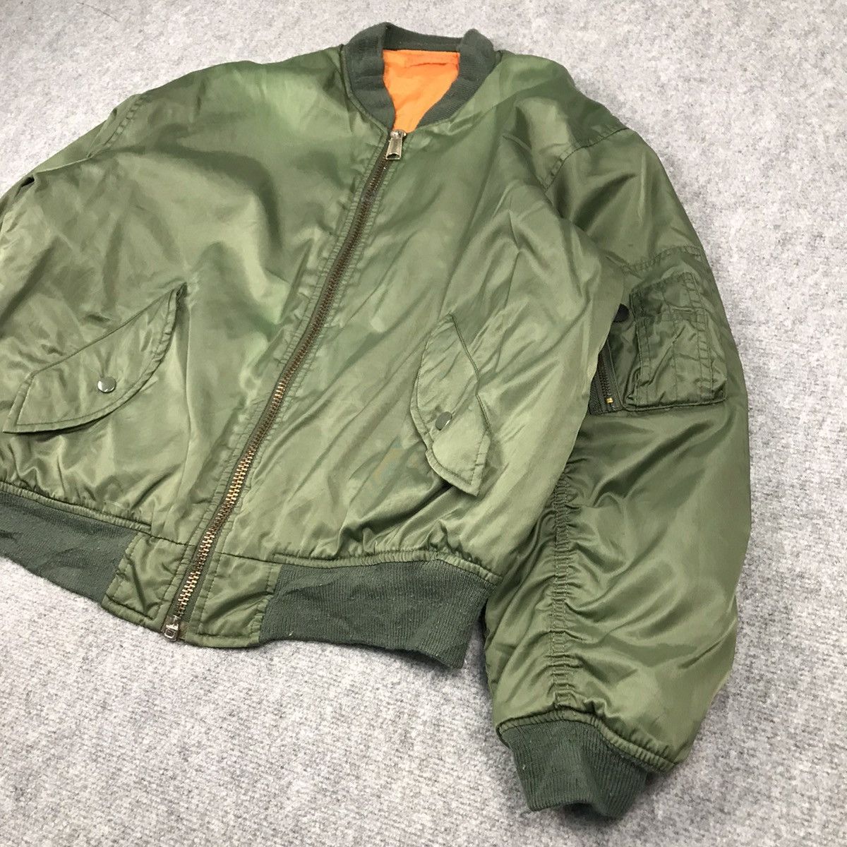 MILITARY BOMBER GREEN FADED JACKET