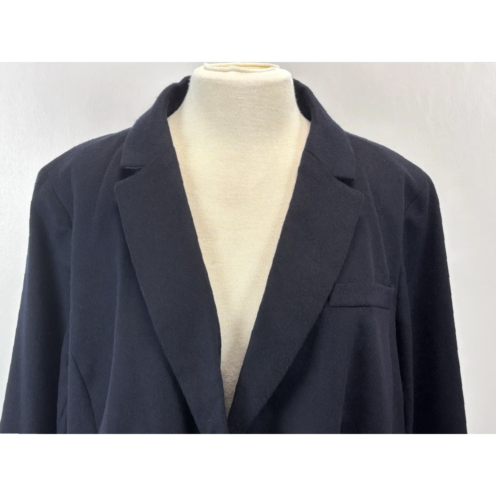 Talbots VINTAGE Talbots Wool Blend Blazer Jacket Women’s Plus Size 20W Navy Solid Long Sleeve Business Classic Preppy Fall Winter Spring Size 3XL / US 20-22 - 5 Thumbnail