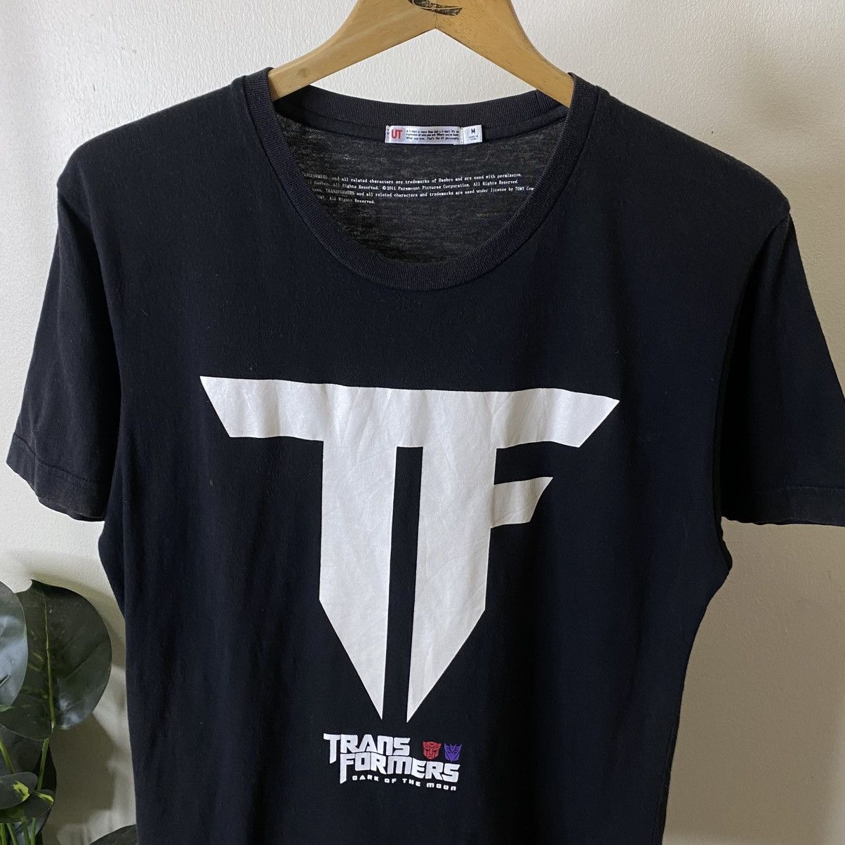 Uniqlo Uniqlo UT x Transformers Collaboration T Shirt Size US M / EU 48-50 / 2 - 2 Thumbnail