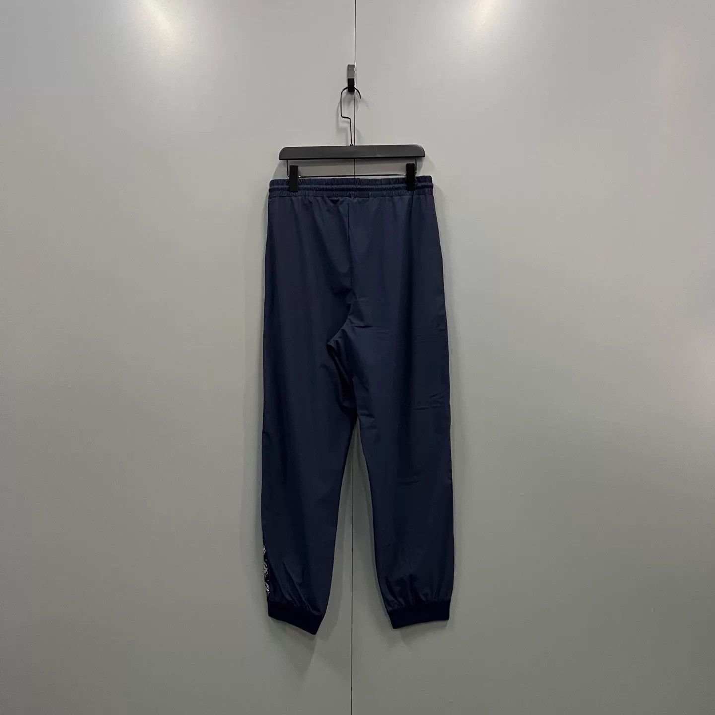 Louis Vuitton LV blocked Monogram elastic waist sweatpants 95N 2 Size 26" / US 2 / IT 38 - 2 Thumbnail