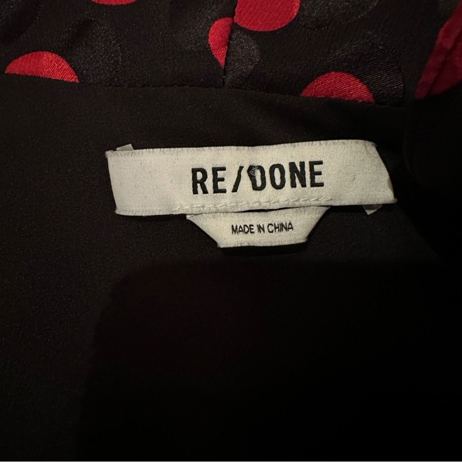 RE/DONE Re/Done 100% Silk Red & Black Polka Dot Button Front Top XS Size XS / US 0-2 / IT 36-38 - 6 Thumbnail
