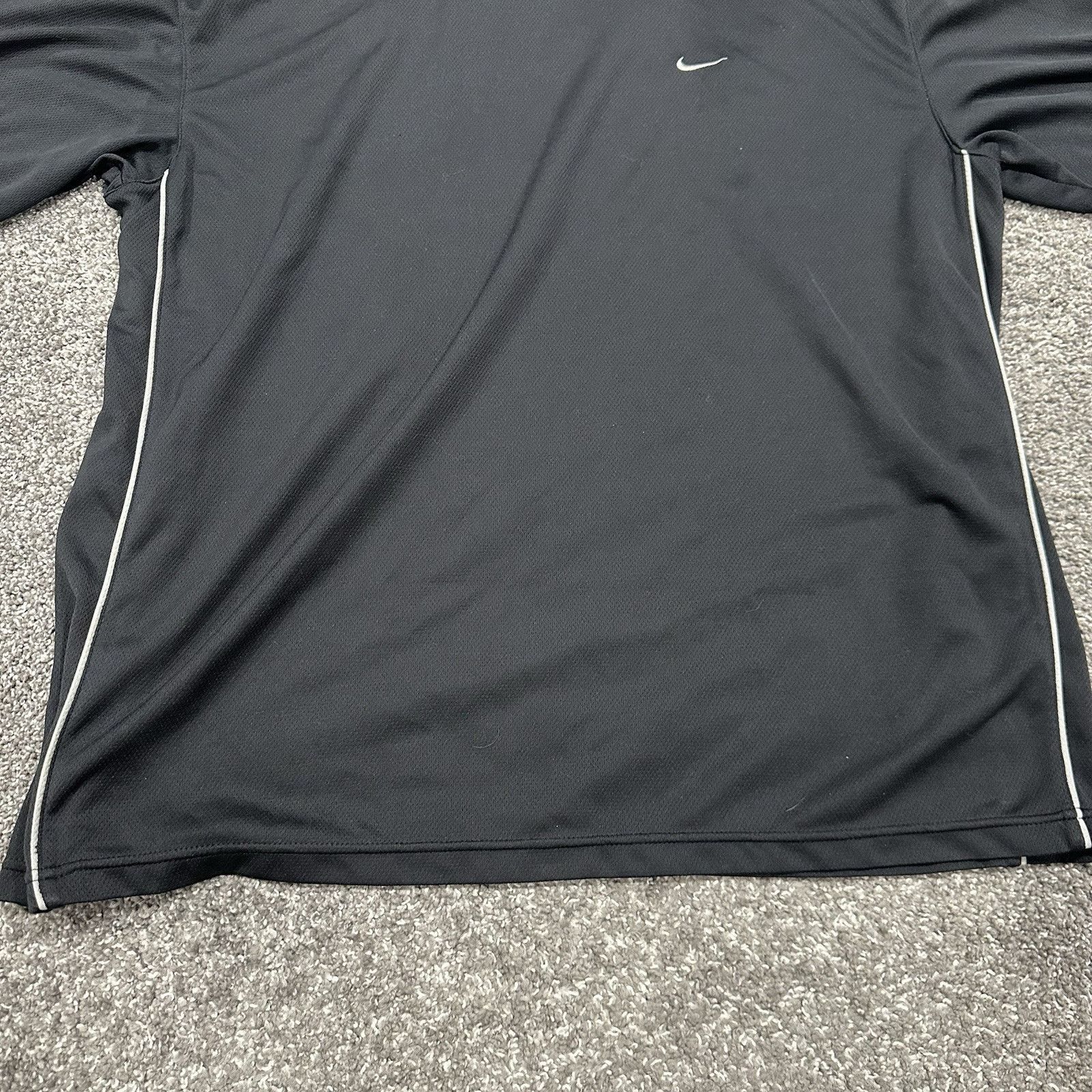 Nike Y2K Nike Shirt Mens XL Short Sleeve Mini Swoosh Check Logo Size US XL / EU 56 / 4 - 12 Thumbnail
