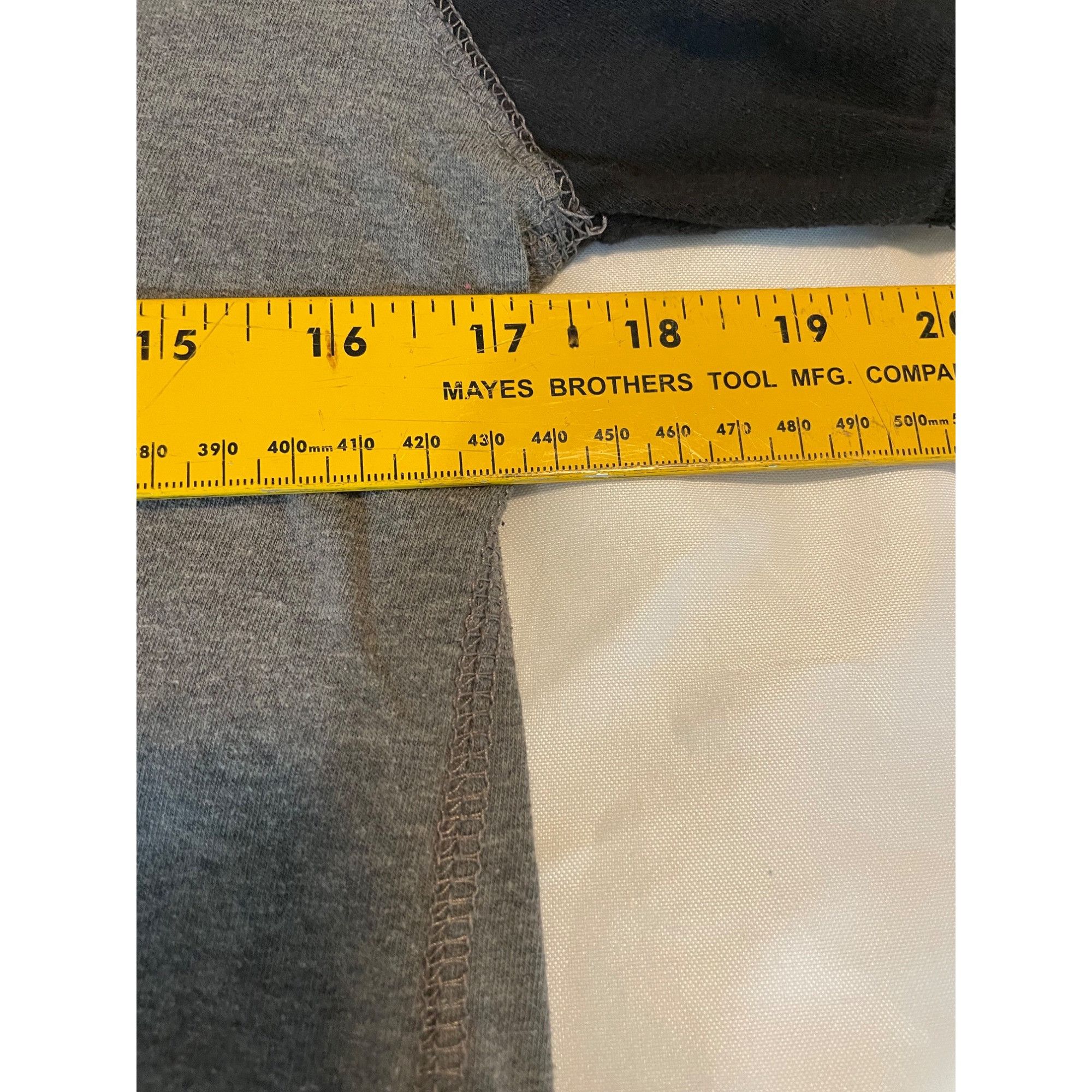Other Alpha Mens Raglan Henley T-Shirt Small Gray & Black Size US S / EU 44-46 / 1 - 9 Thumbnail
