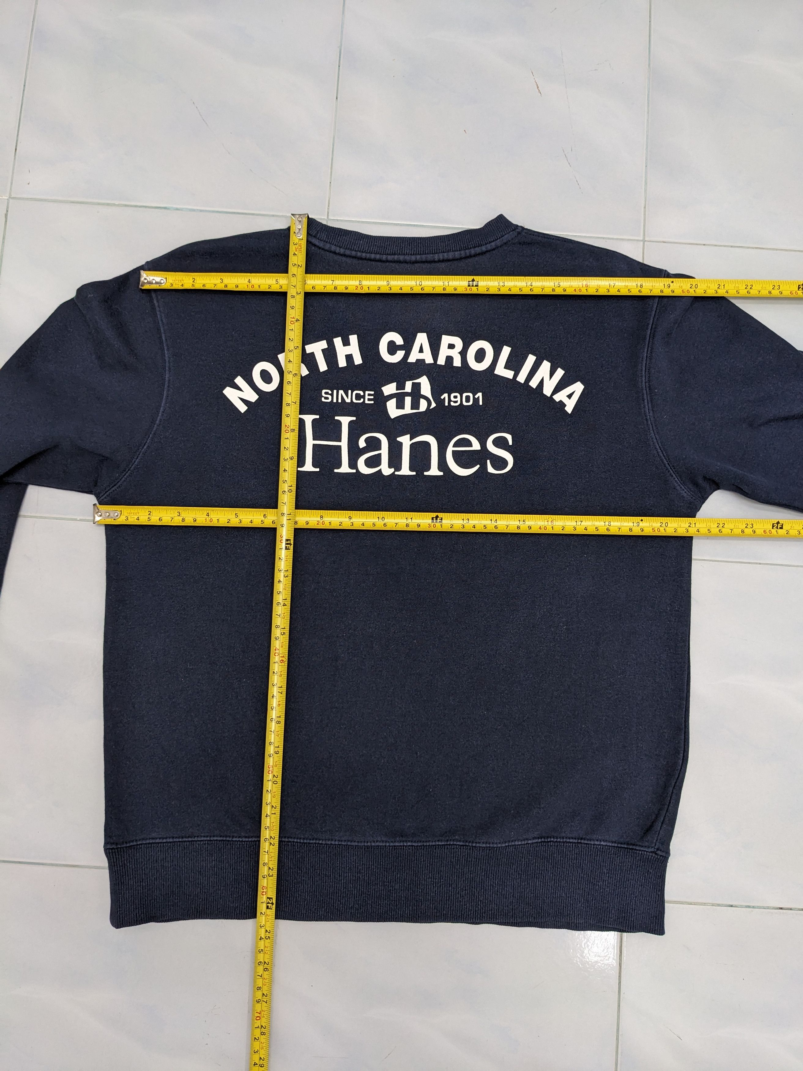 Hanes VINTAGE NORTH CAROLINA BY HANES SWEATSHIRT Size US M / EU 48-50 / 2 - 9 Thumbnail