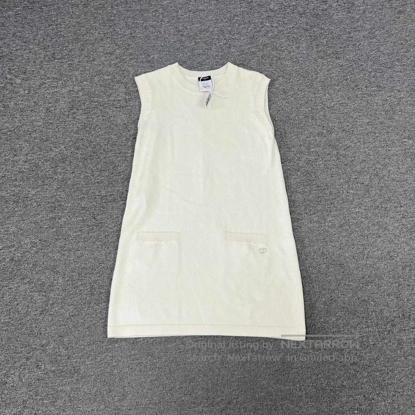 Chanel Chanel size 42 Knitted sleeveless dress| Size L / US 10 / IT 46 - 1 Thumbnail
