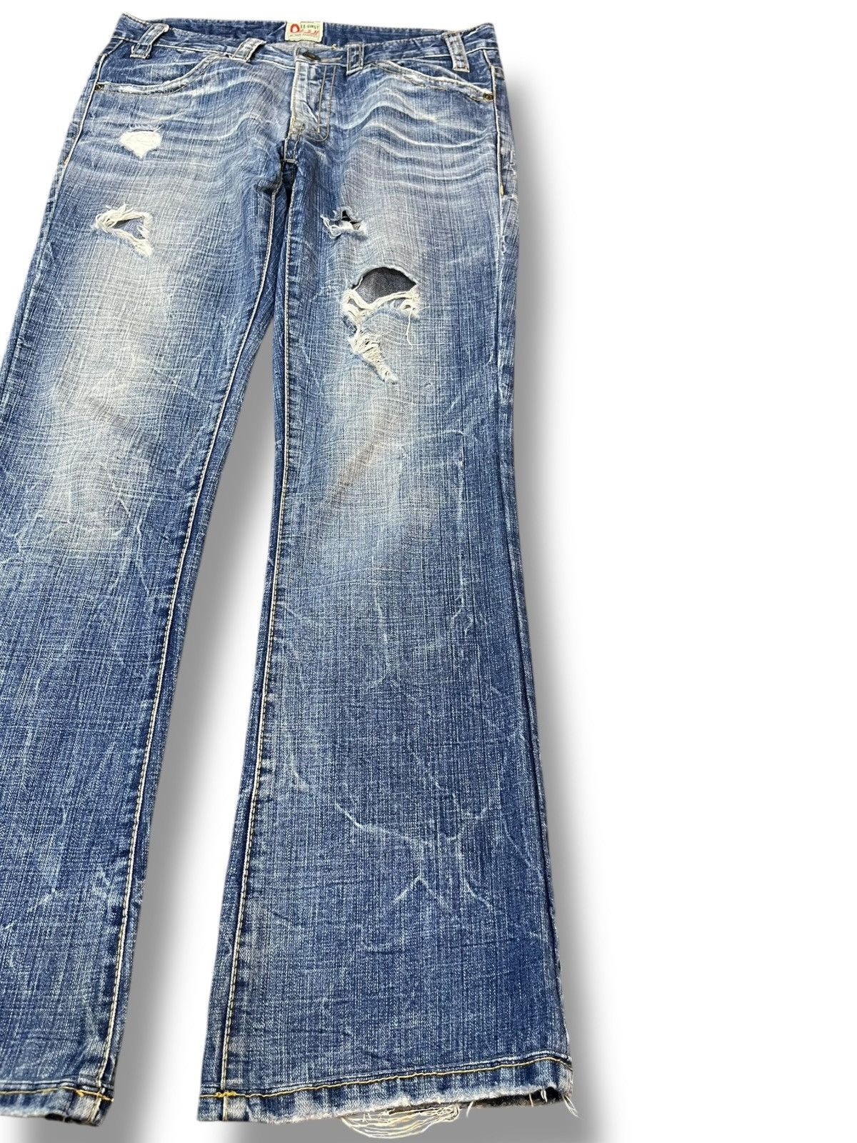 Japanese Brand × POST ARCHIVE FACTION (PAF) Vintage Leavs Strawberry Flare Faded Whiskers Grunge Denim Size US 31 - 4 Thumbnail