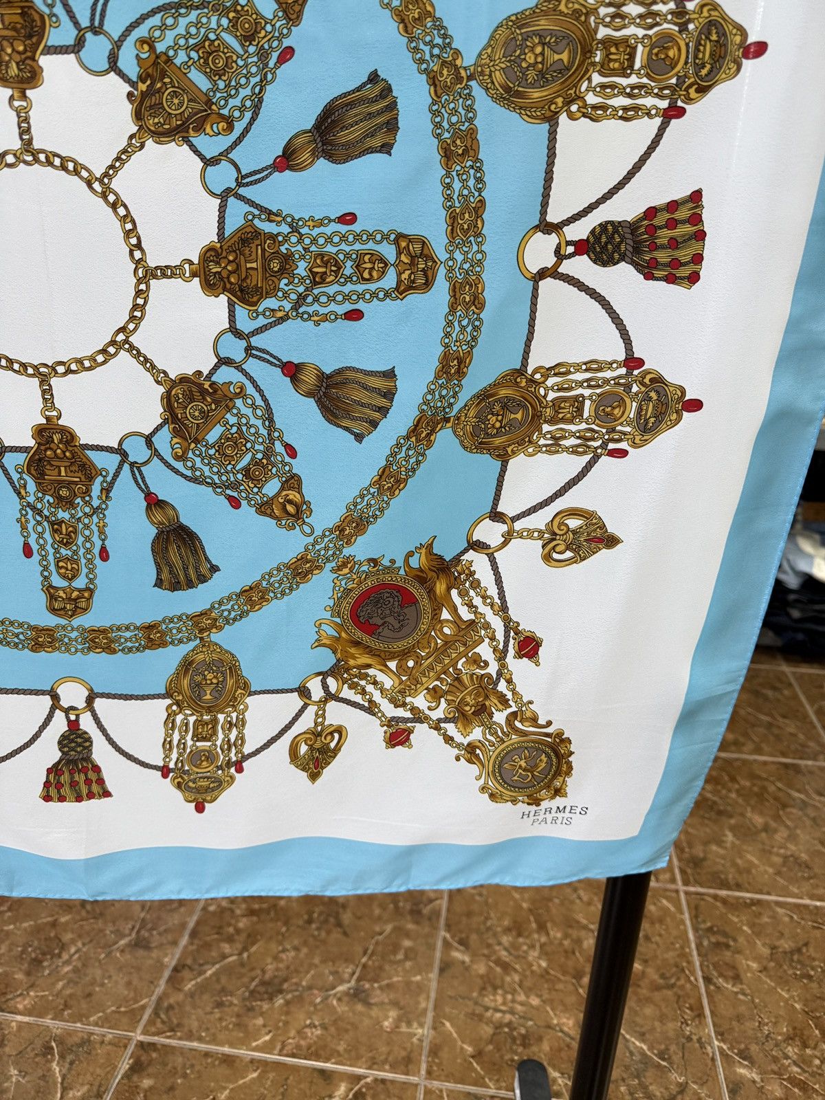 Hermes 🇫🇷 Vintage 90s Hermes Paris Baroque Chain Silk Scarf Luxury Size ONE SIZE - 6 Thumbnail