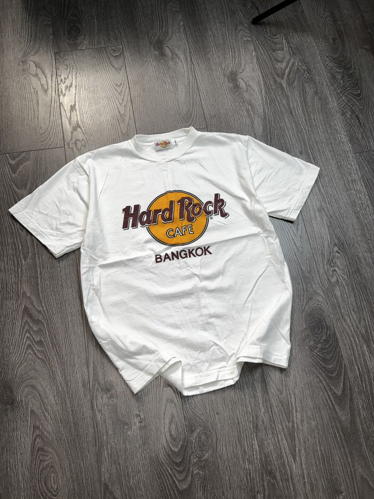 Hard Rock Cafe Vintage 90s Hard Rock Cafe Bangkok T-Shirt White Size M Size US M / EU 48-50 / 2 - 1 Thumbnail