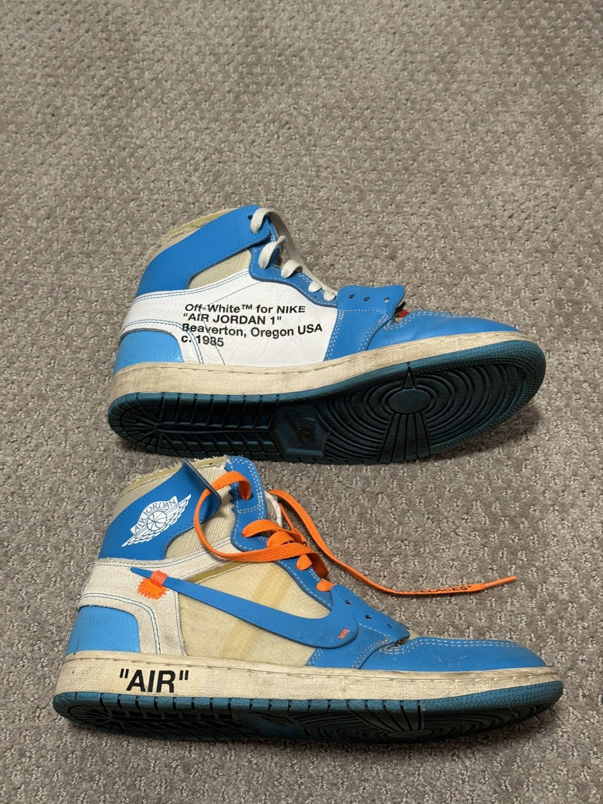 Nike × Off-White Air Jordan 1 Retro High OG 'UNC' Off White Size US 10 / EU 43 - 2 Thumbnail