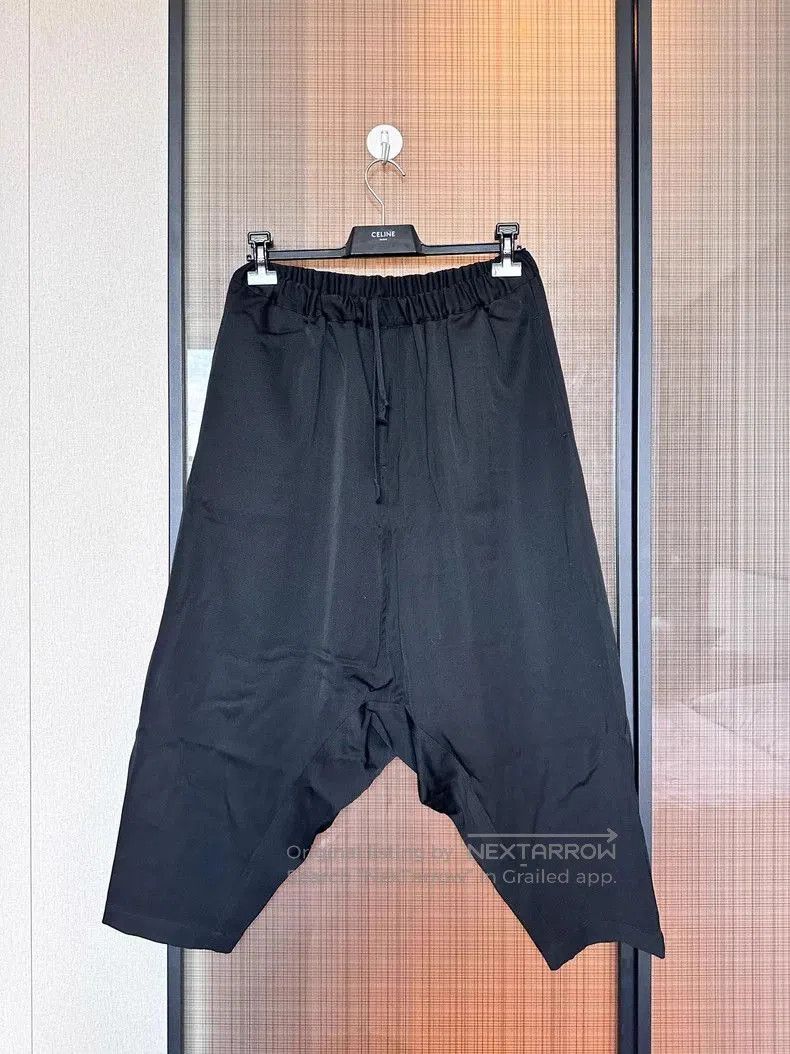 Comme des Garcons COMME DES GARCONS Black Casual Mid-Length Pants. Size US 32 / EU 48 - 1 Thumbnail