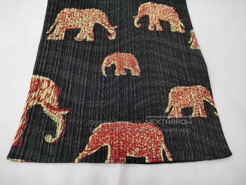 Issey Miyake Issey Miyake Vintage Black Elephant Print Ruched Top Size L / US 10 / IT 46 - 7 Thumbnail