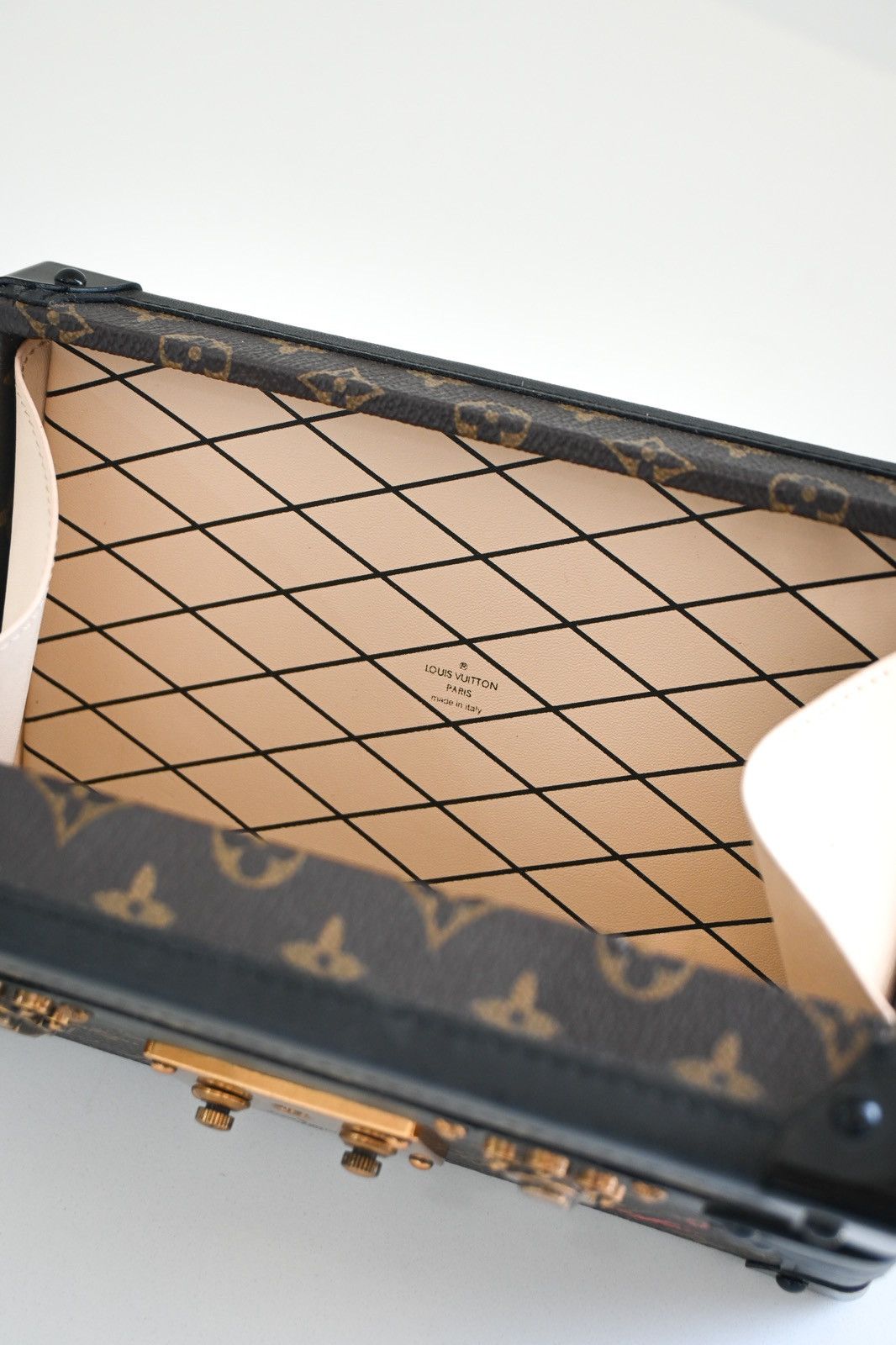 Louis Vuitton Louis Vuitton Petite Malle Size ONE SIZE - 13 Thumbnail