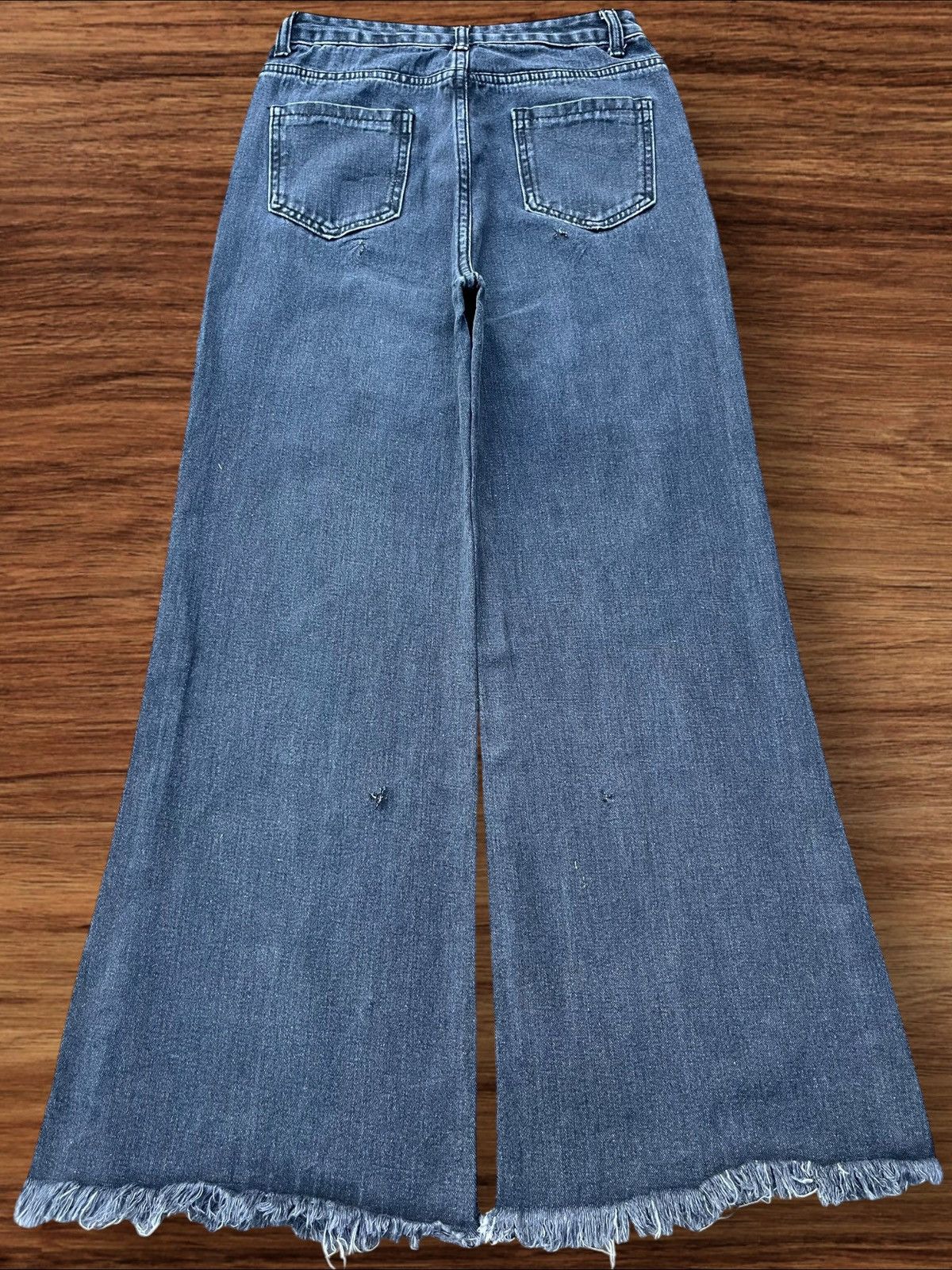 Japanese Brand Vintage Japanese Brand High Rise Baggy Frayed Wide Leg Jeans Size 25" / US 0 / IT 36 - 2 Thumbnail
