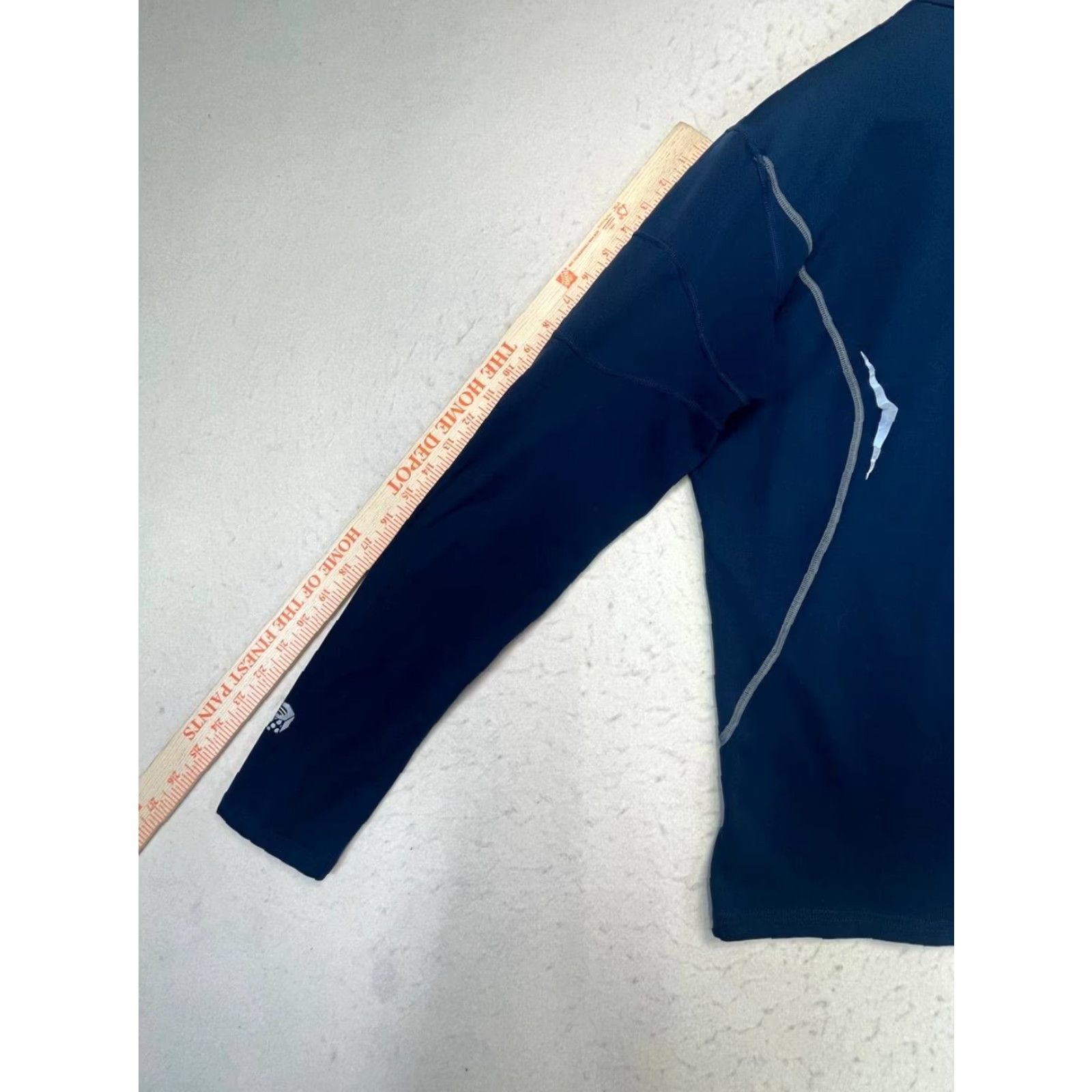 Mountain Hardwear Mountain Hardwear Hoodie Men's Large Blue Full Zip Nylon Blend Athletic Regular Active Outdoor Sports Size US L / EU 52-54 / 3 - 5 Thumbnail