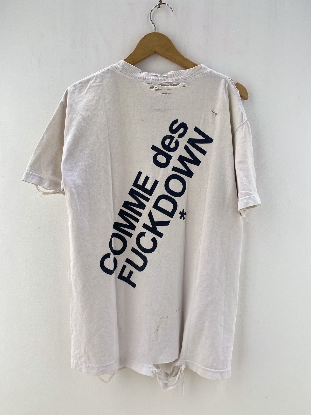 Comme Des Fuck Down Vintage Comme des Fuckdown Thrashed Grunge Tshirt Size US M / EU 48-50 / 2 - 2 Thumbnail