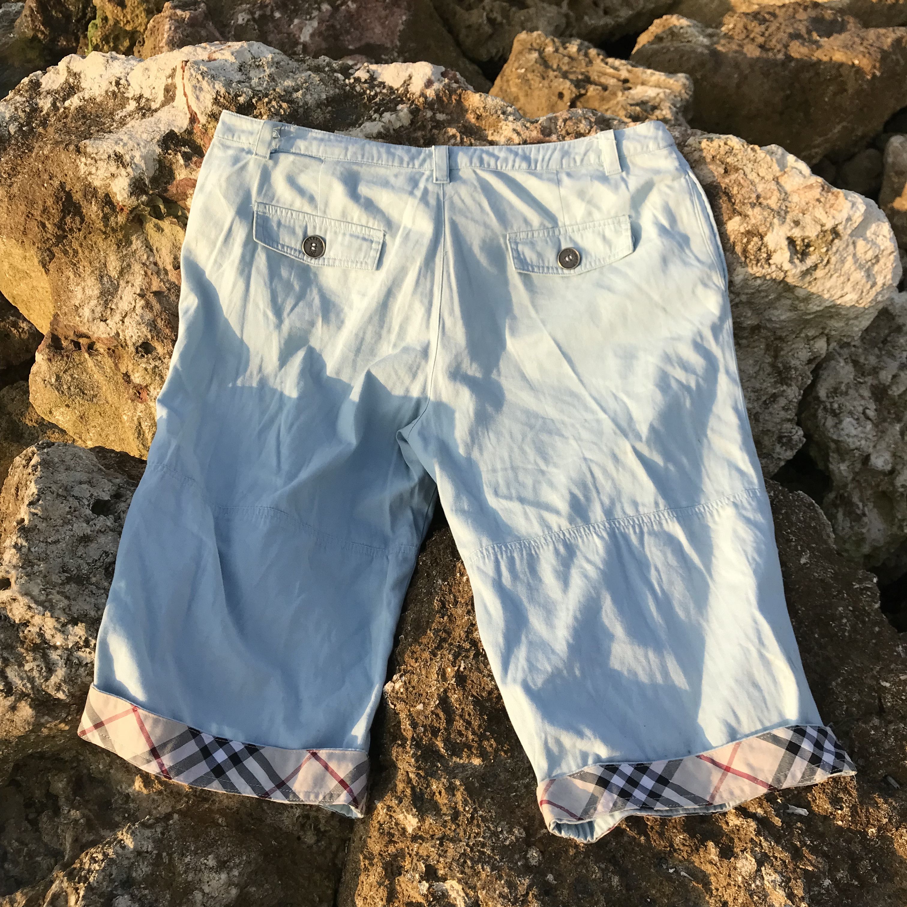 Vintage Burberry baby blue short novacheck pants Trouser pan