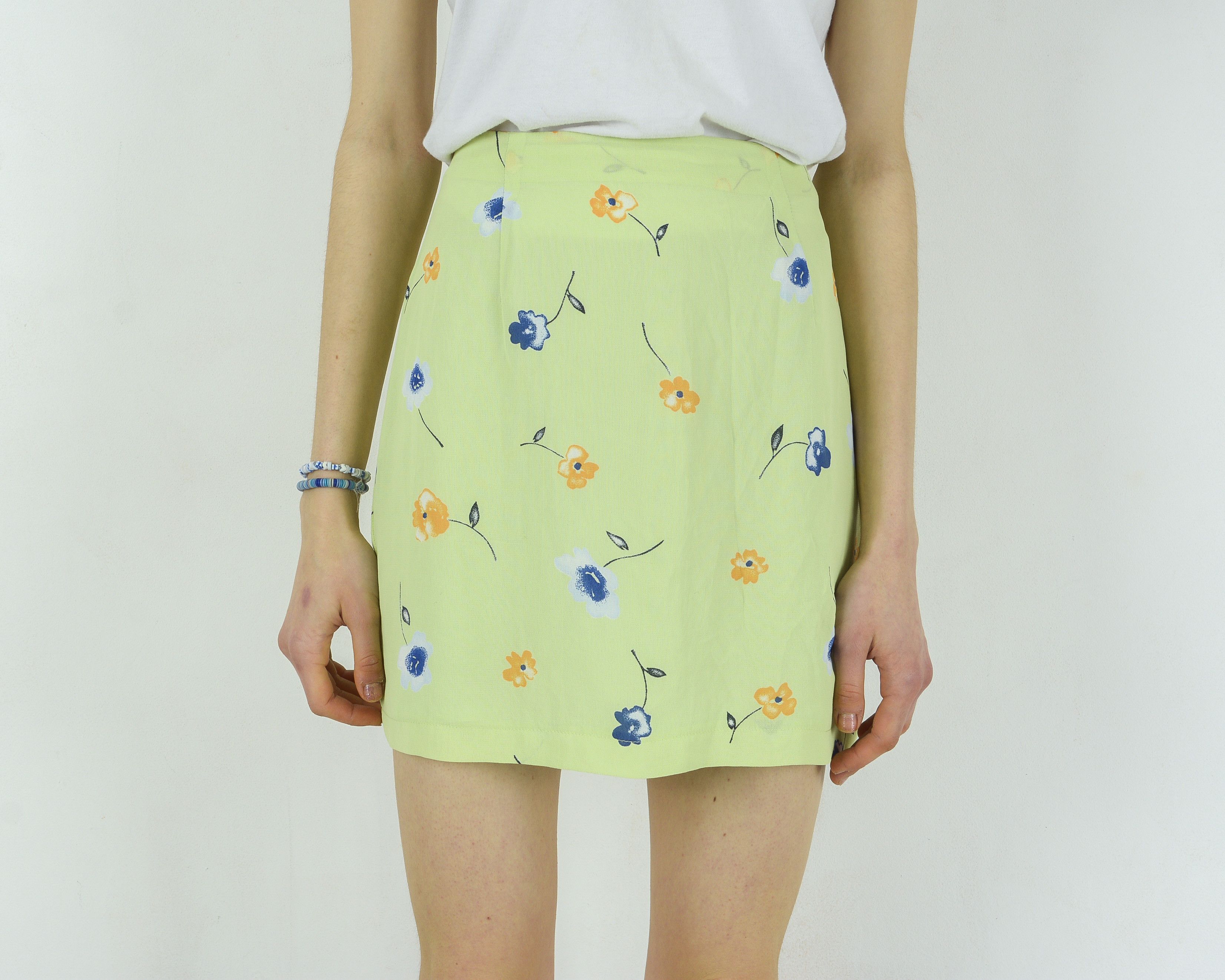 Other × Vintage XS Mini Summer Skirt Above The Knee Length Floral Pattern Size 24" / US 00 / IT 34 - 2 Thumbnail