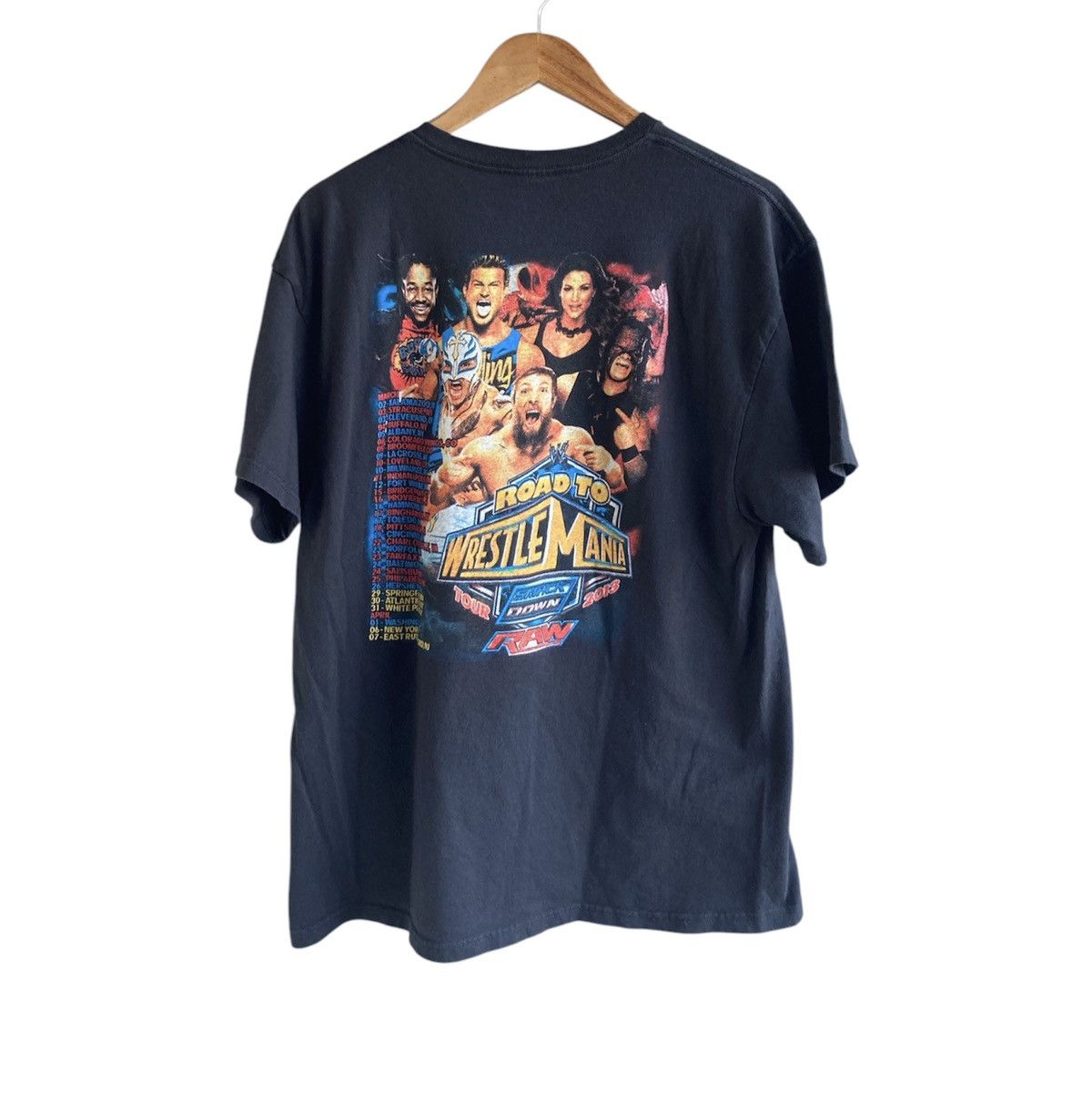 Vintage 2013 WWE Smack Down Raw Tour Shirt Wrestling Rap Tee Style Size US XL / EU 56 / 4 - 4 Thumbnail