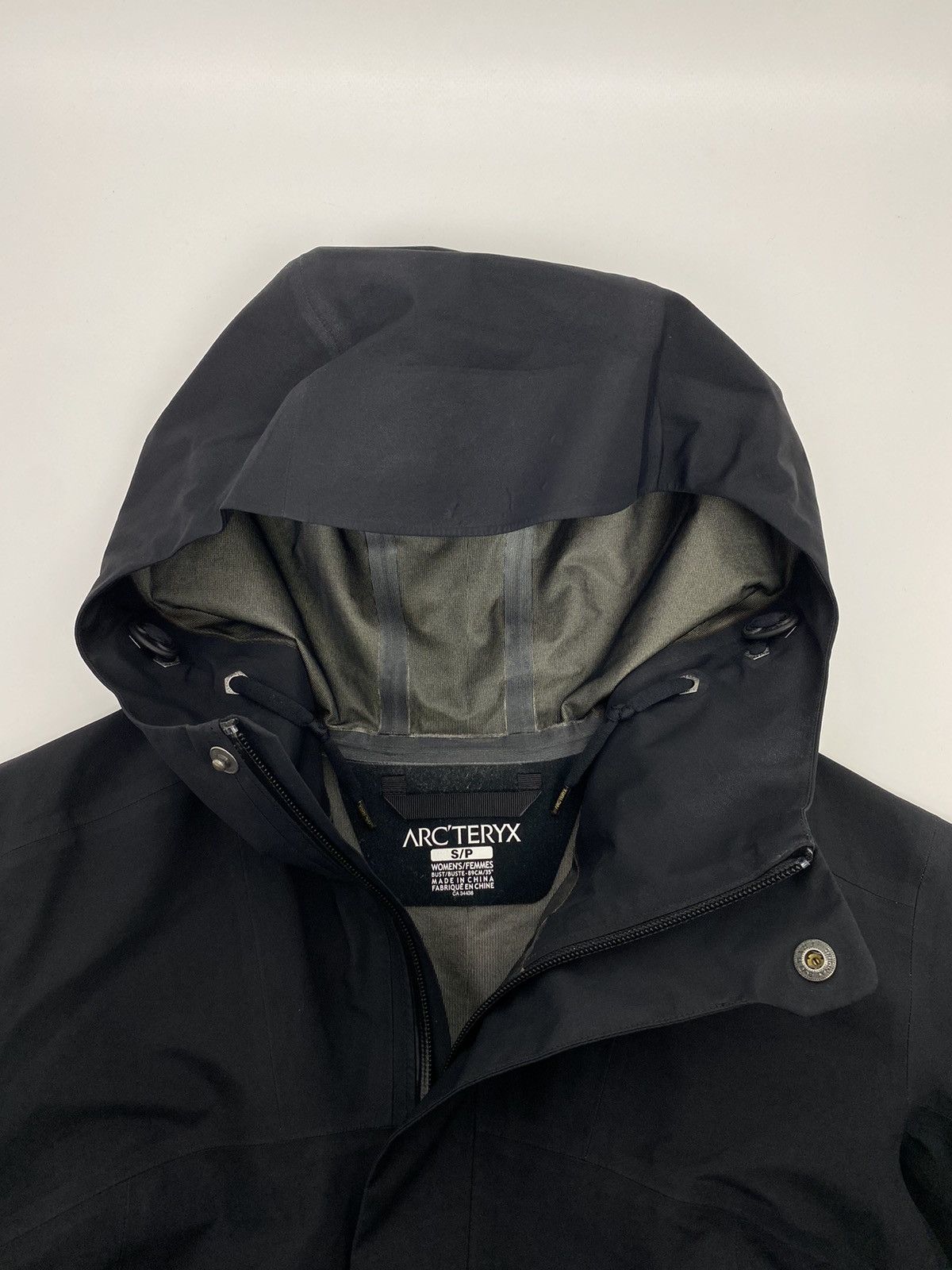 Arc'teryx Arcʼteryx Codetta Goretex Shell Rain Coat Size S / US 4 / IT 40 - 5 Thumbnail