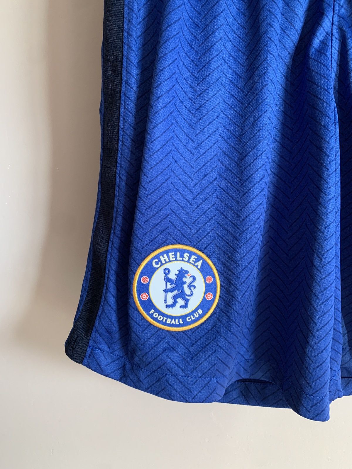 Nike Chelsea FC 2022 home soccer football Nike shorts Size US 32 / EU 48 - 3 Thumbnail