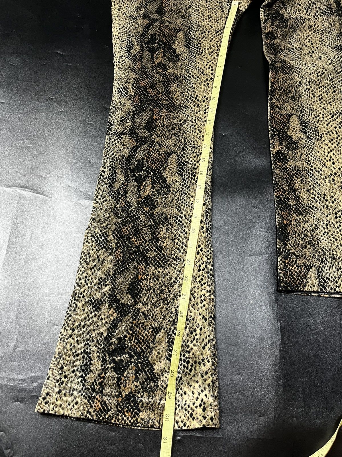 Japanese Brand Japanese snake python Super flare by Gozip Size US 28 / EU 44 - 17 Thumbnail