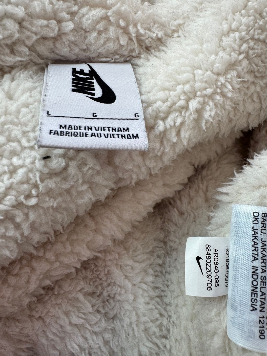 Fear of God × Nike Nike x Fear Of God Parka Jacket Metalic Silver Coat Bomber Size US L / EU 52-54 / 3 - 13 Thumbnail