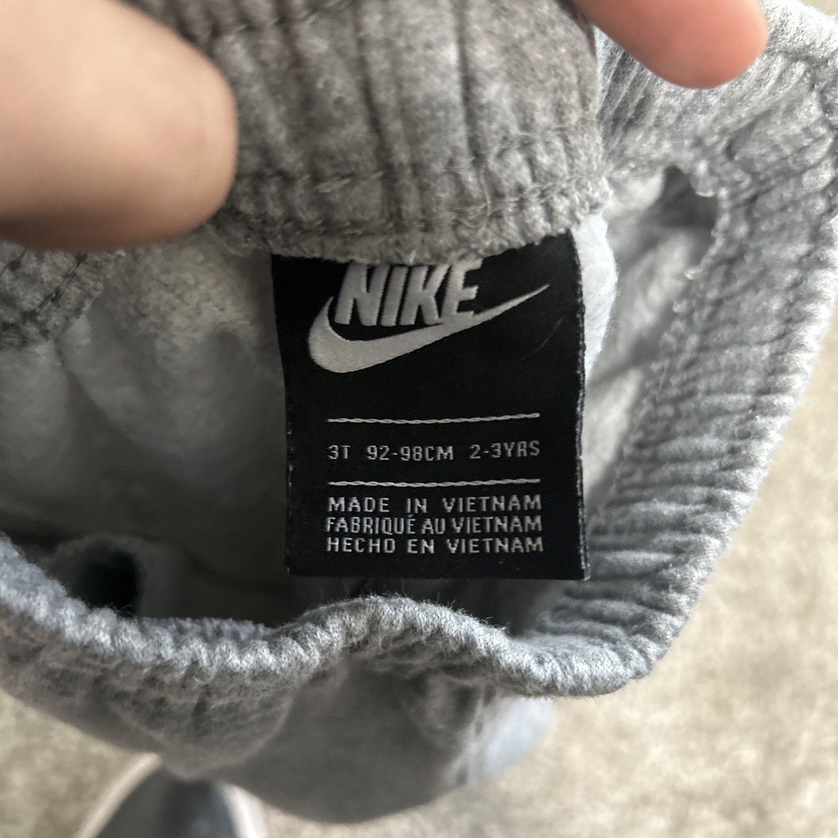 Nike Nike Kids Youth Grey Sweatpants for 2years Old Size US 26 / EU 42 - 4 Thumbnail