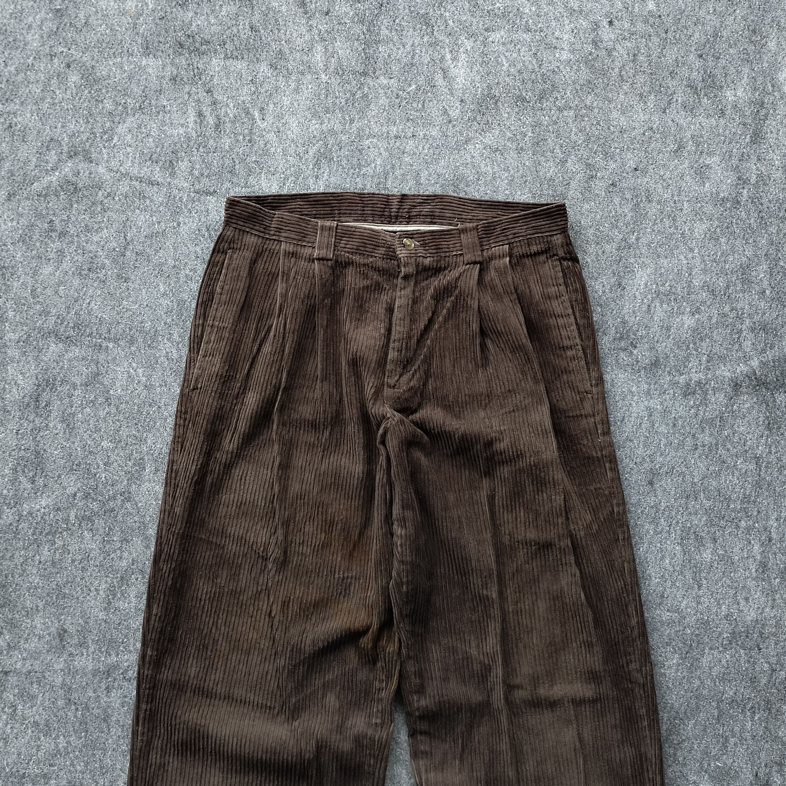 L.L. Bean Vintage LL. Bean pleated waist corduroy pants Size US 32 / EU 48 - 3 Thumbnail