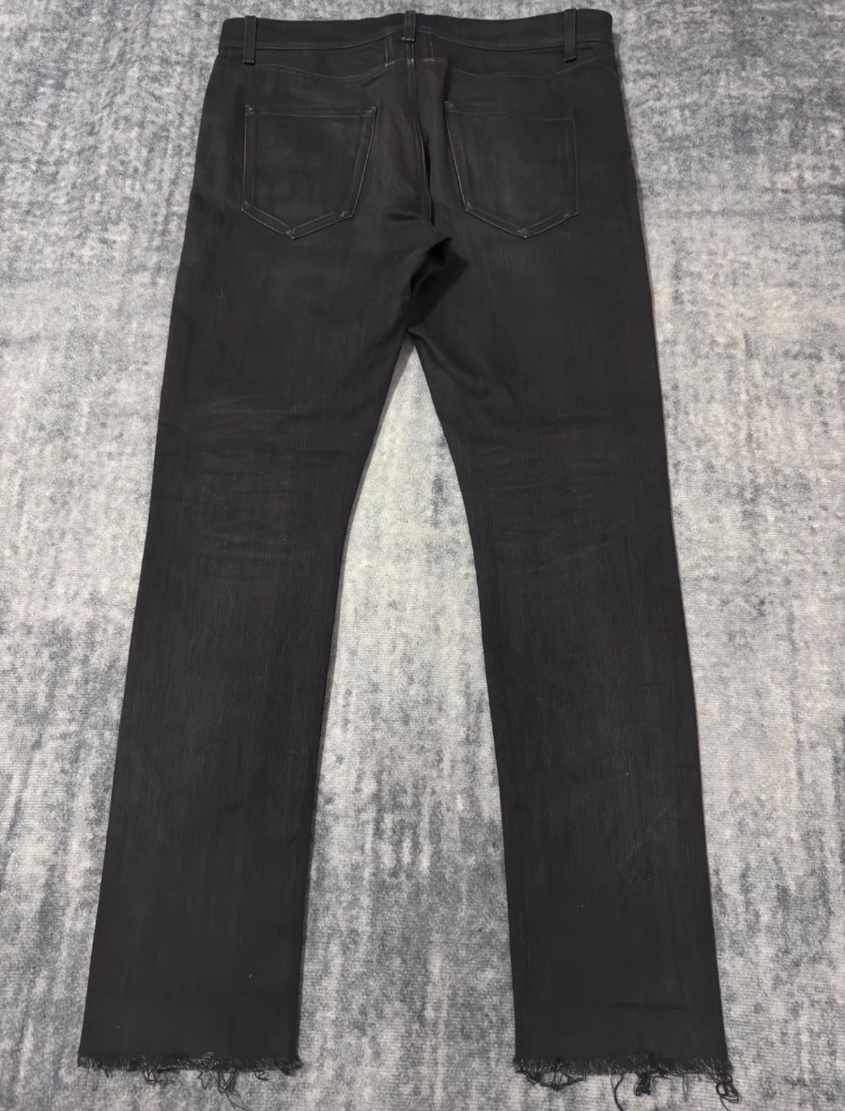 Saint Laurent Paris Saint Laurent (SLP) 16FW Runway Black Frayed Hem Denim Jeans Size US 34 / EU 50 - 2 Thumbnail