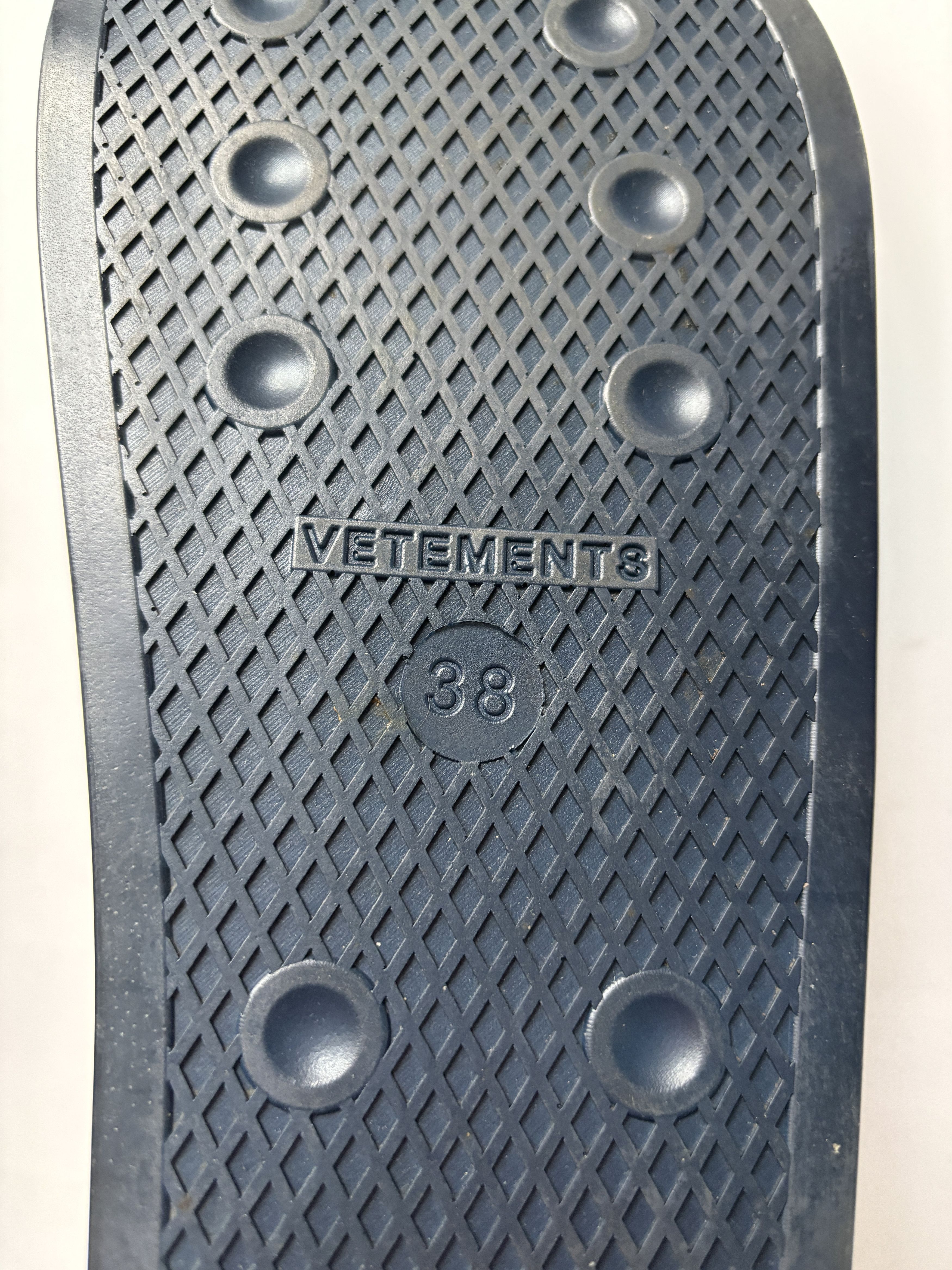 Vetements ⚡️QUICK SALE⚡️2018 Vetements by Demna Water Bottle Slides Size US 8 / IT 38 - 9 Thumbnail