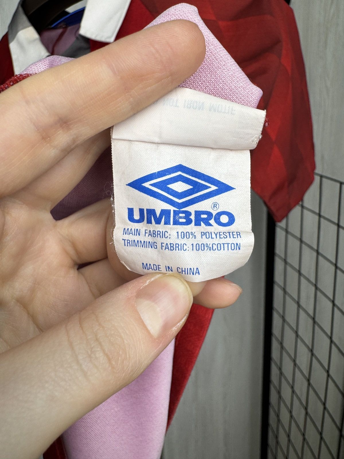 Umbro Umbro Manchester United 1996/1998 Home Jersey soccer YL Boys Size US XXS / EU 40 - 13 Thumbnail