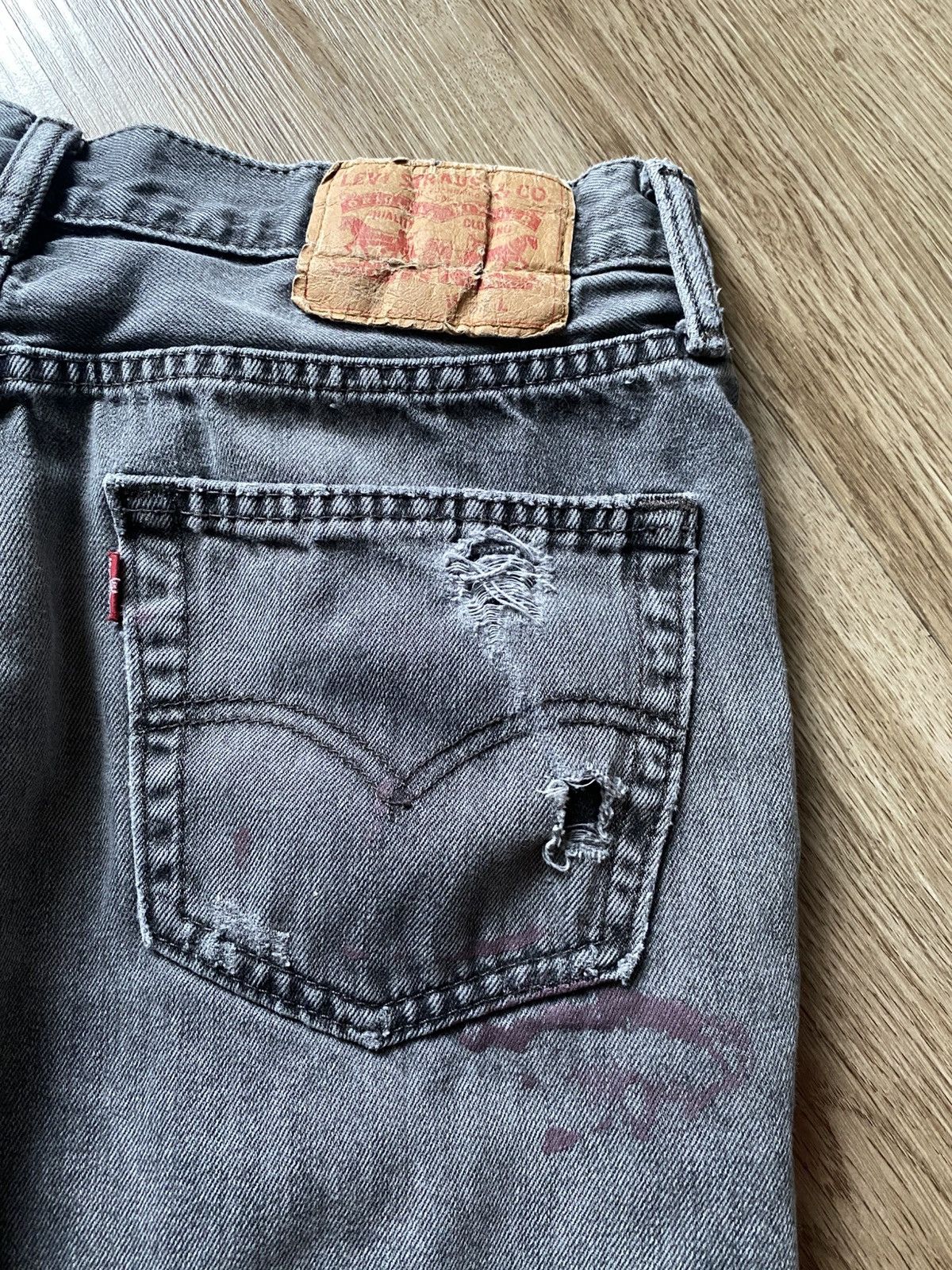 Levi's Y2K Distressed Levis Denim Shorts Size US 30 / EU 46 - 5 Thumbnail