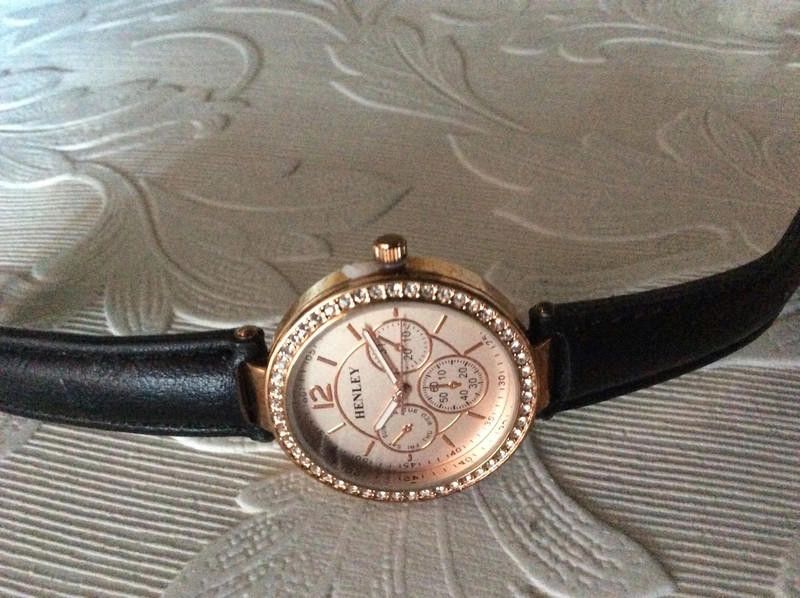 Other Henley ladies rose gold dial black leather strap watch Size ONE SIZE - 5 Thumbnail