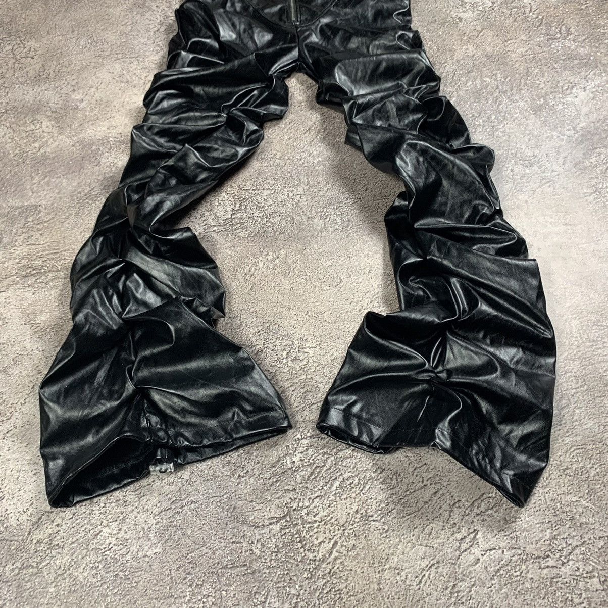 If Six Was Nine VINTAGE Y2K LEATHER STYLE PANTS FLARED SPRING JAPAN 90S Size 30" / US 8 / IT 44 - 1 Thumbnail