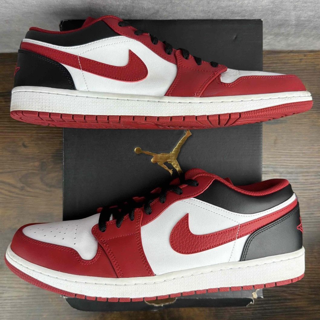 Jordan Brand Air Jordan 1 Low Bulls Reverse Black Toe Size 15 553558-163 Size US 15 / EU 48 - 3 Thumbnail
