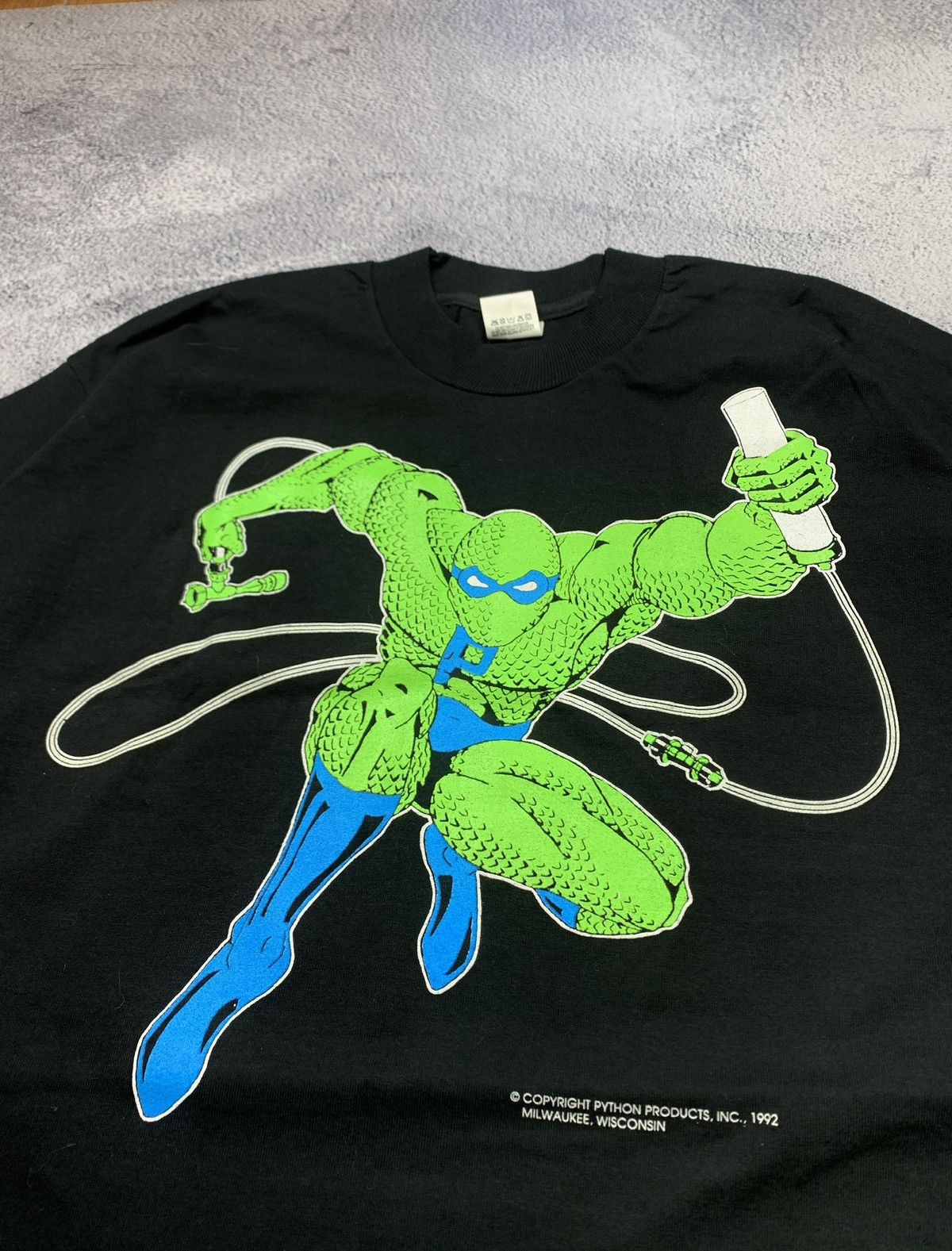 Fruit Of The Loom Vintage 1992 Python Man XL T Shirt Rare Comic Retro Tee Size US XL / EU 56 / 4 - 6 Thumbnail