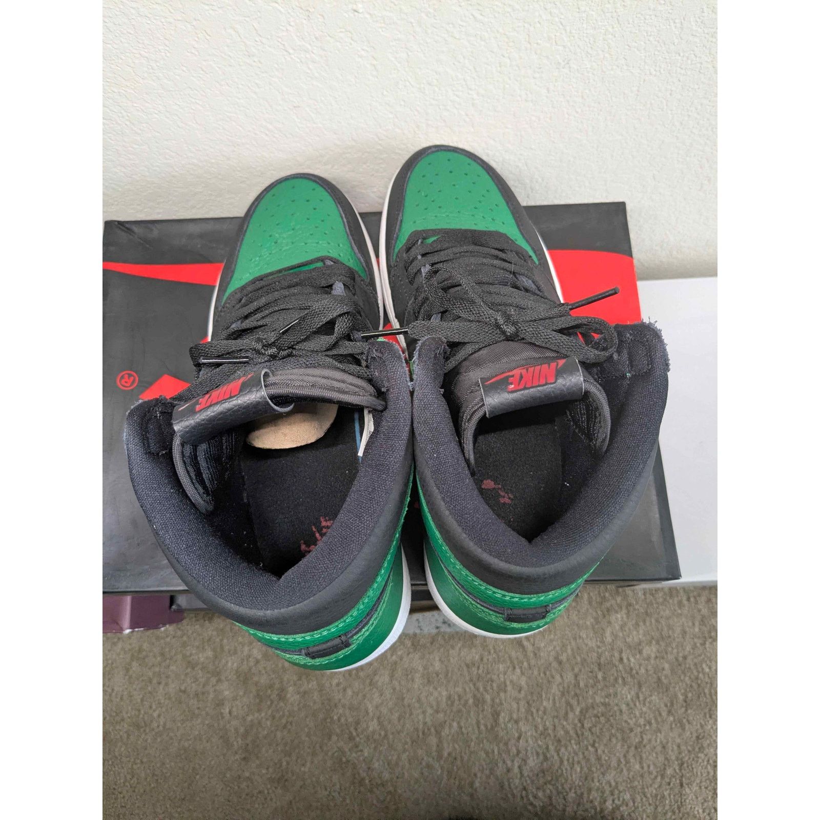 Air Jordan 1 Retro High OG Pine Green 2.0 Size 10 - OG Box