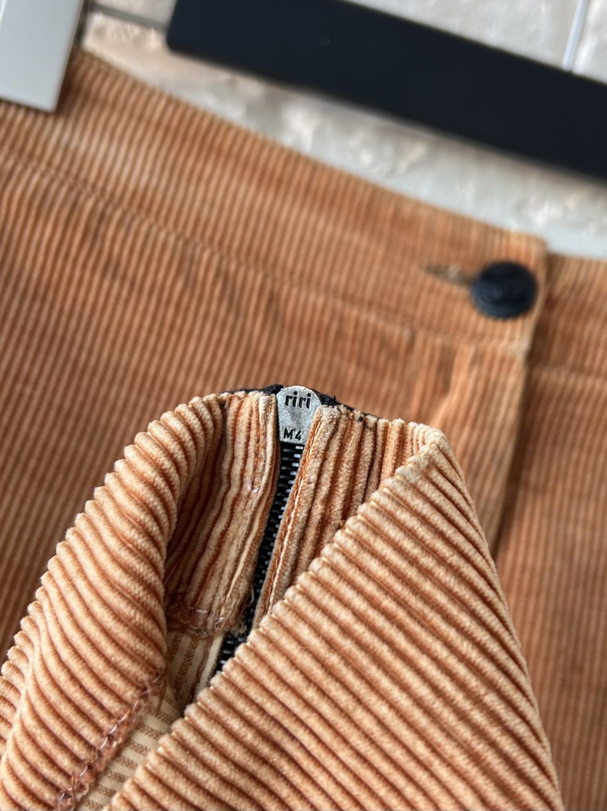 Chanel Chanel Corduroy Cotton / Cashmere Zip Pants Size 24" / US 00 / IT 34 - 6 Thumbnail