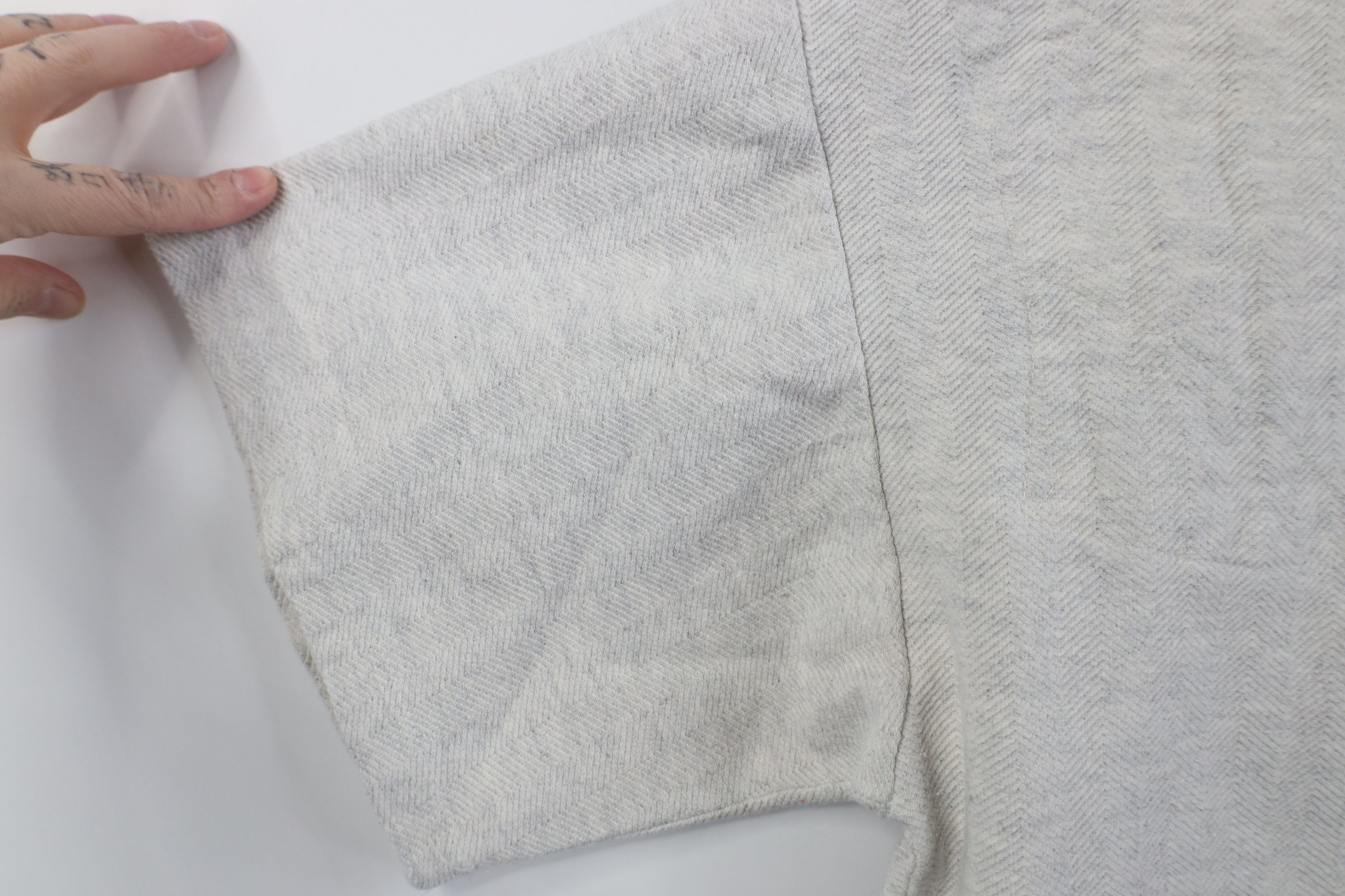 Vintage Vintage 90s Streetwear Herringbone Shooting T-Shirt Gray USA Size US L / EU 52-54 / 3 - 5 Thumbnail