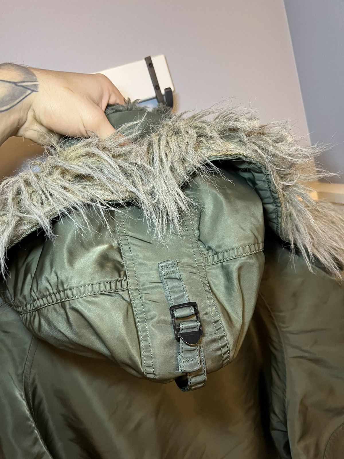 Alpha Industries Vintage Alpha Industries fur hood bomber jacket Size US XL / EU 56 / 4 - 10 Thumbnail