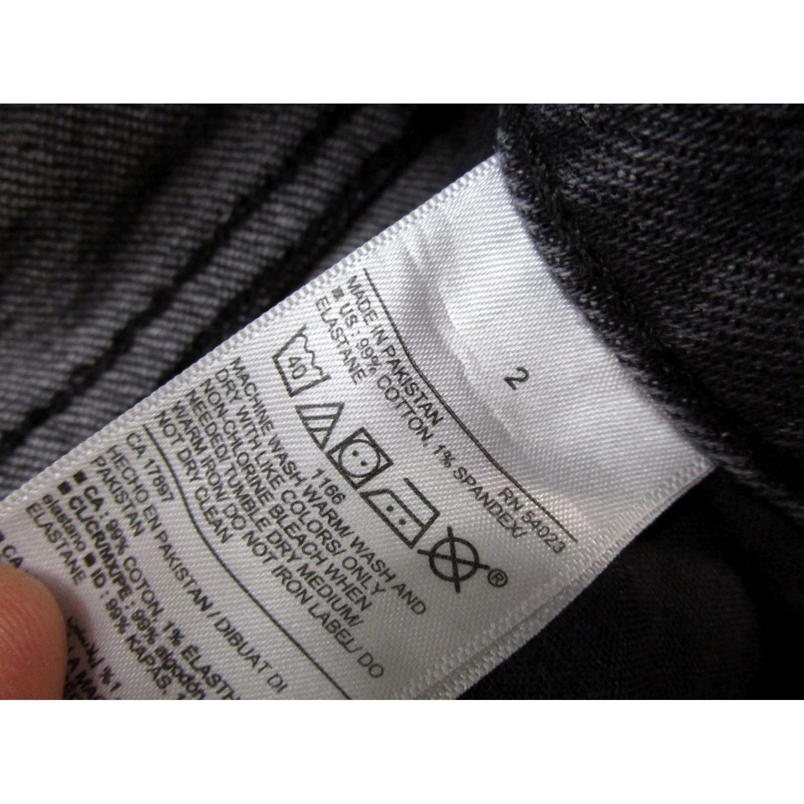 Old Navy Old Navy OG Curvy High Rise Straight Leg Black Denim Jeans Size 2 Distressed Size 26" / US 2 / IT 38 - 5 Thumbnail