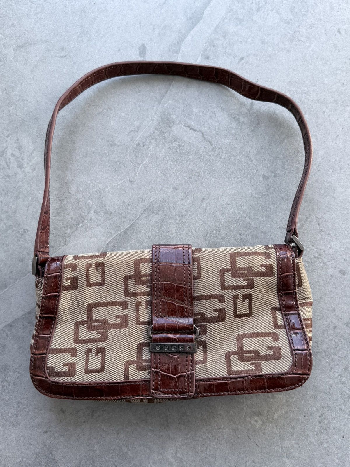 Guess 2000S Y2K Guess Baguette Shoulder Bag Size ONE SIZE - 4 Thumbnail