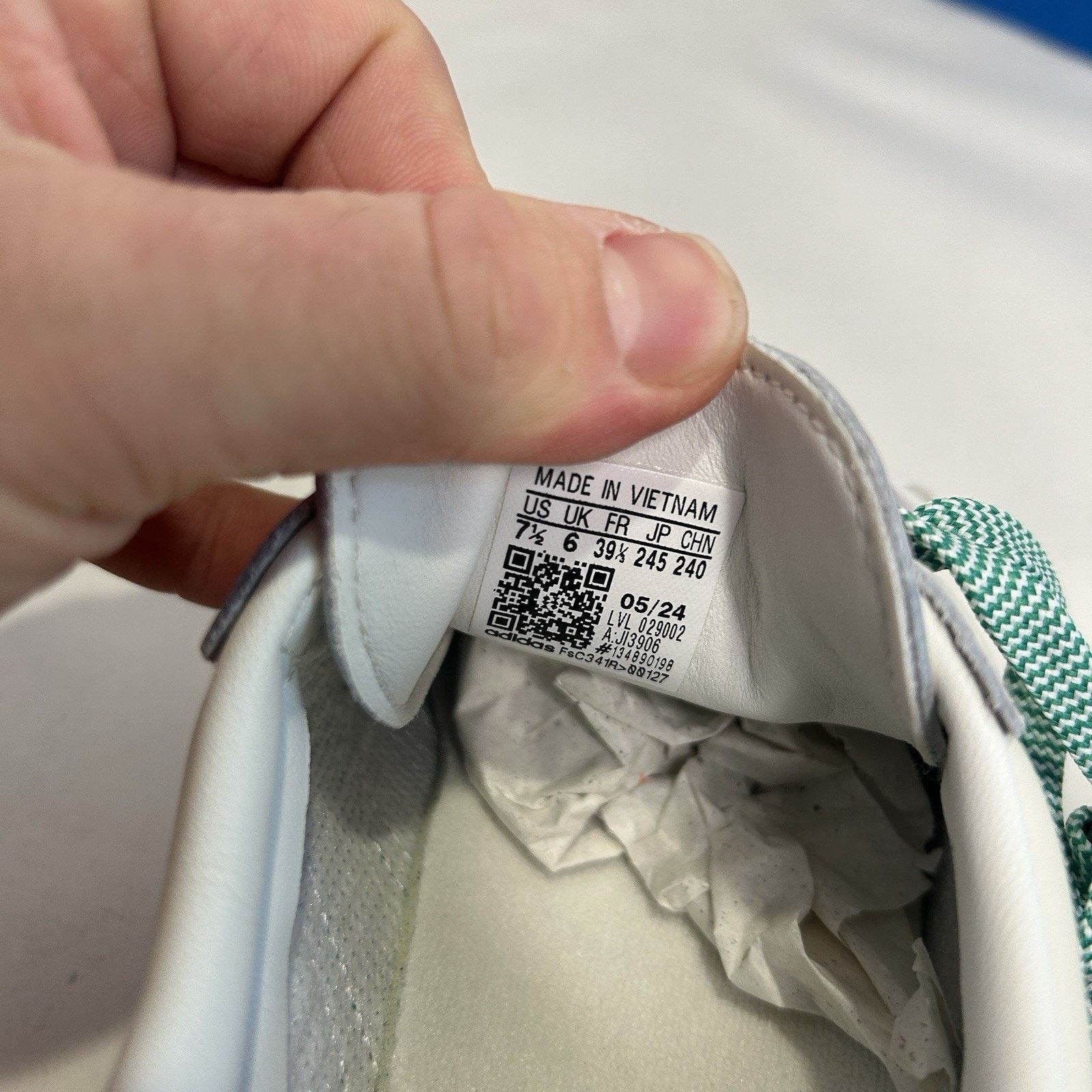 Adidas adidas Samba WMNS “Off-White Hazy Green” Size US 7.5 / IT 37.5 - 6 Thumbnail