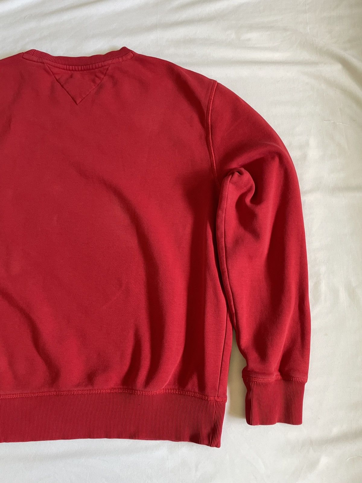 Tommy Hilfiger Vintage Tommy Hilfiger Red Crew Neck Pullover – Men’s Large Size US L / EU 52-54 / 3 - 6 Thumbnail