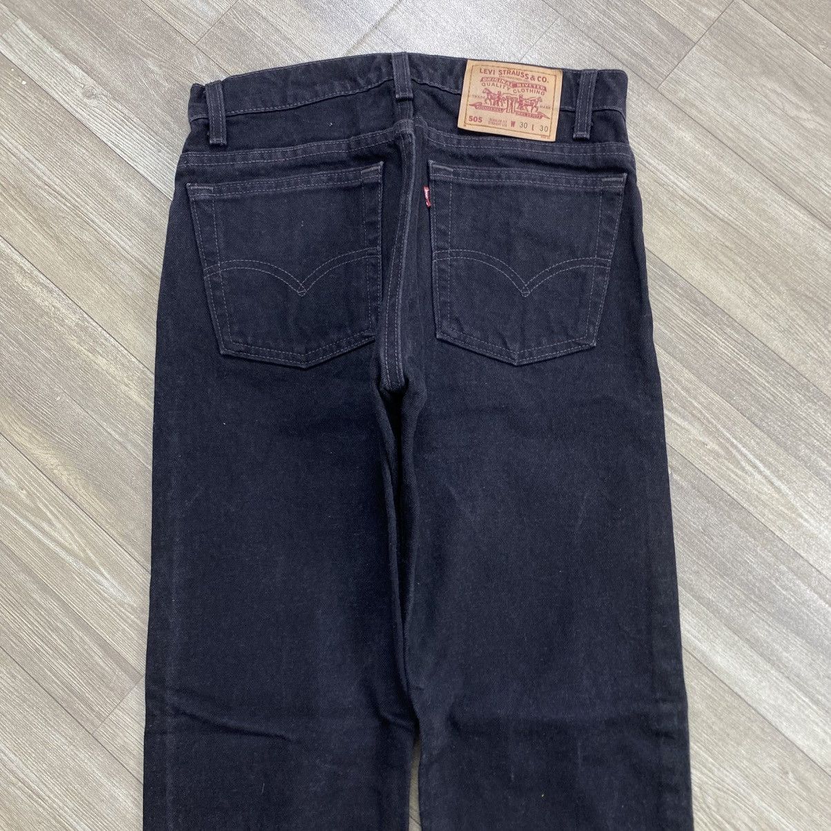 Levi's Vintage Clothing 1990s Vintage Levis 505 USA 303 Solid Black Straight Jeans Size US 30 / EU 46 - 12 Thumbnail