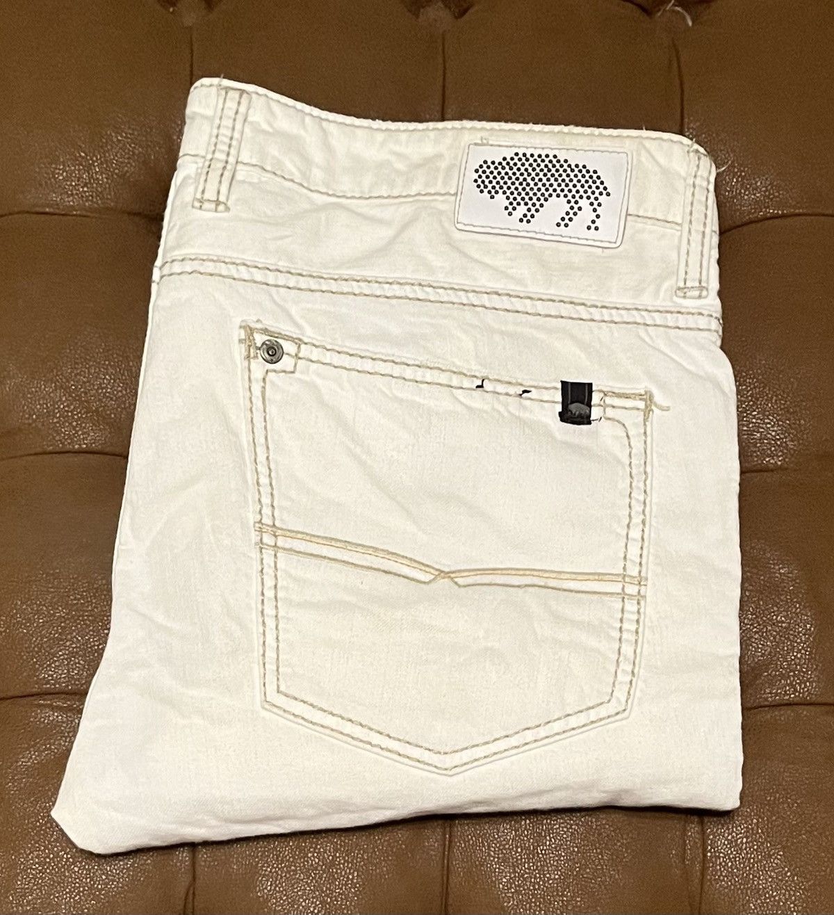 Other Buffalo White Jeans Size US 33 - 4 Thumbnail