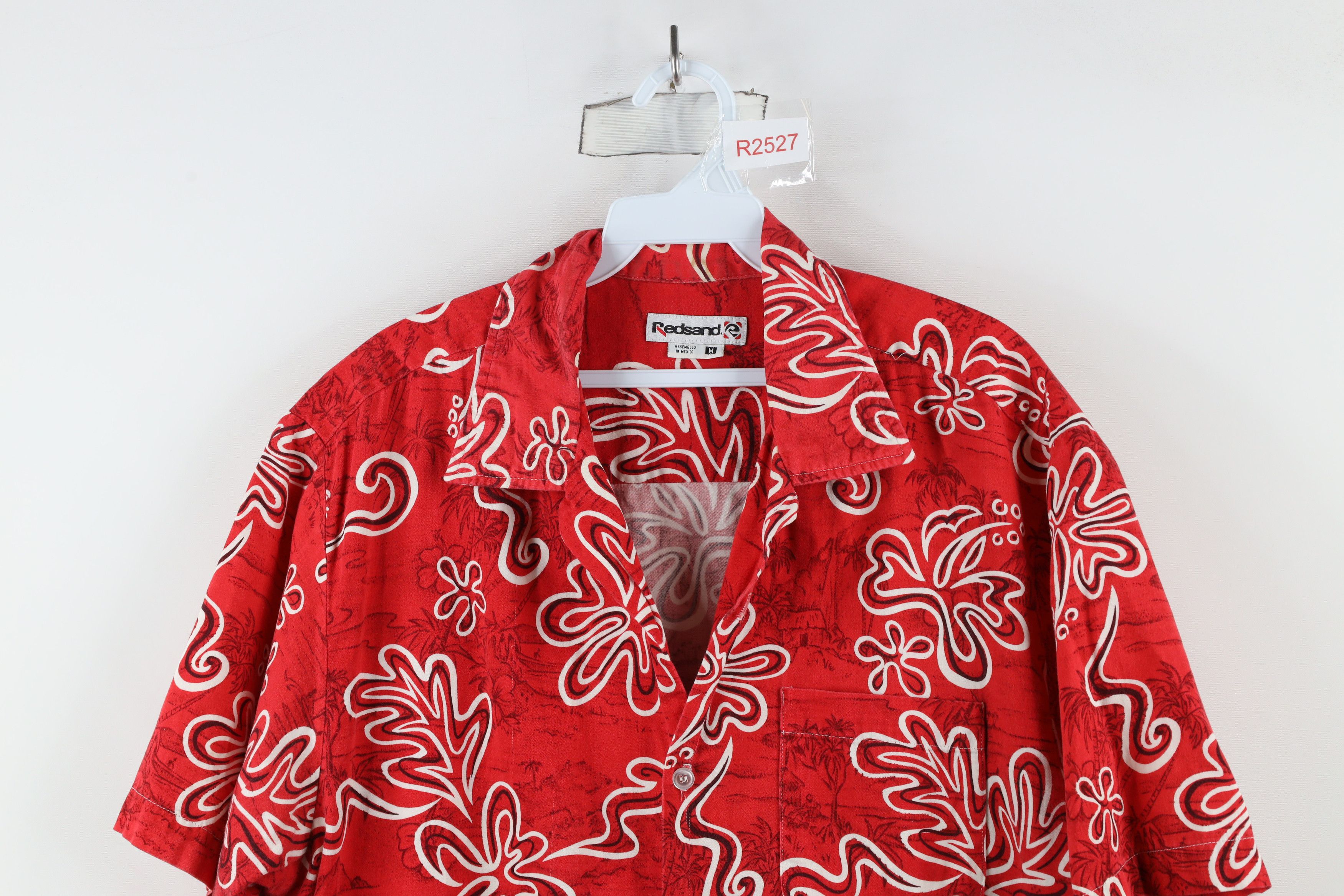 Vintage Vintage 90s Redsand Volleyball Collar Hawaiian Button Shirt Size US M / EU 48-50 / 2 - 2 Thumbnail